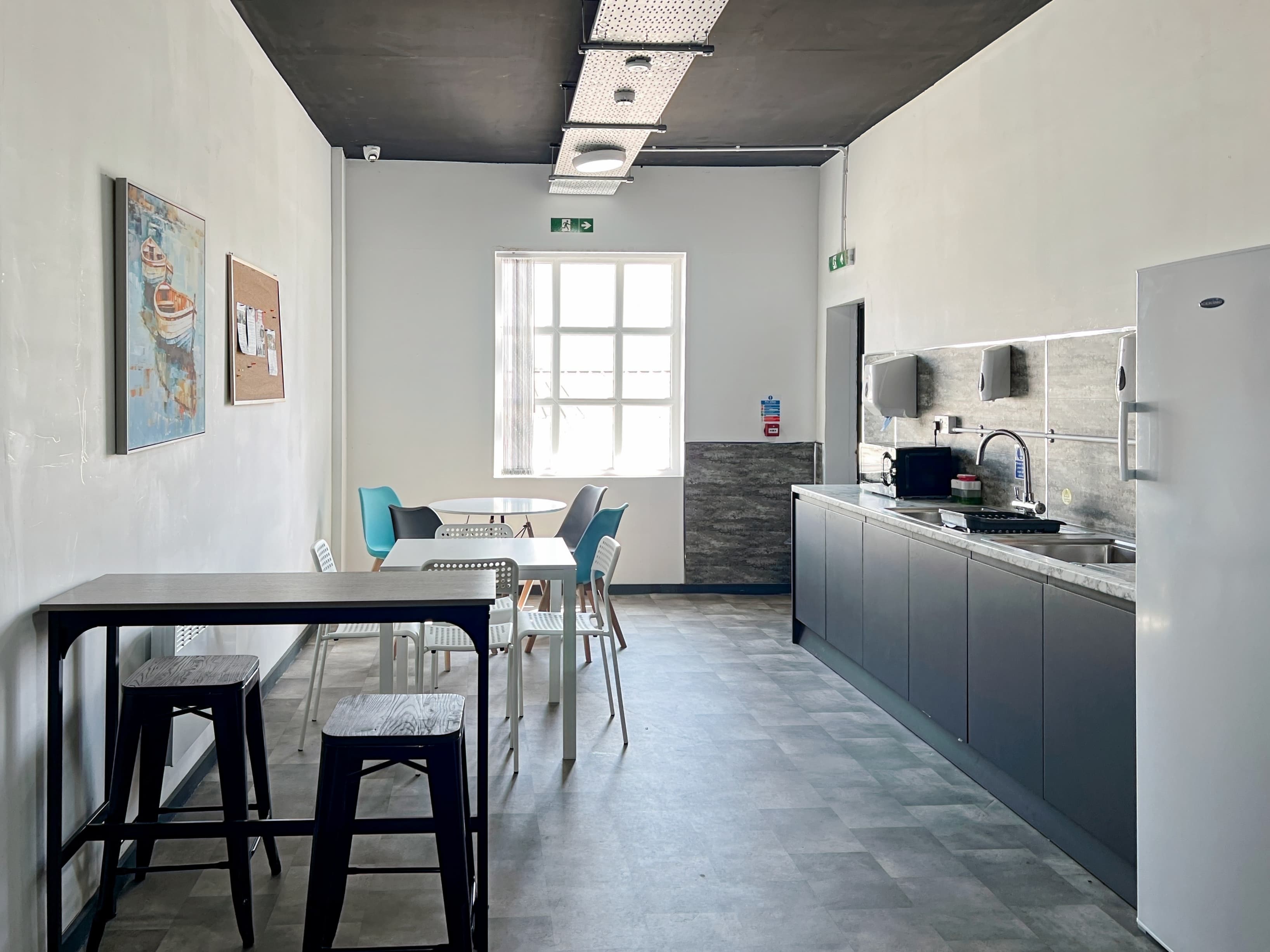 Wakefield, Denby Dale Road image 8