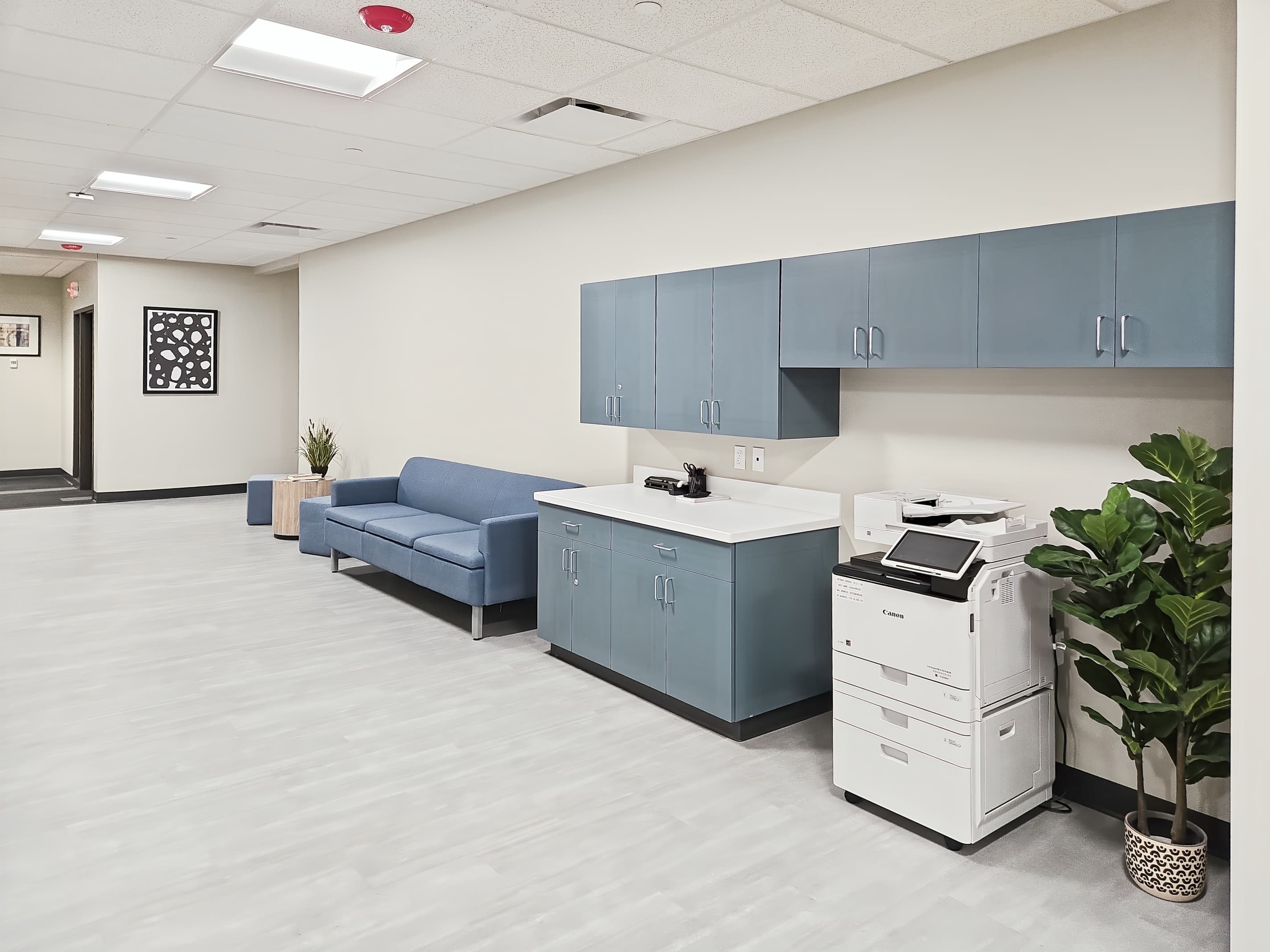 WI, Appleton - W College Ave image 6