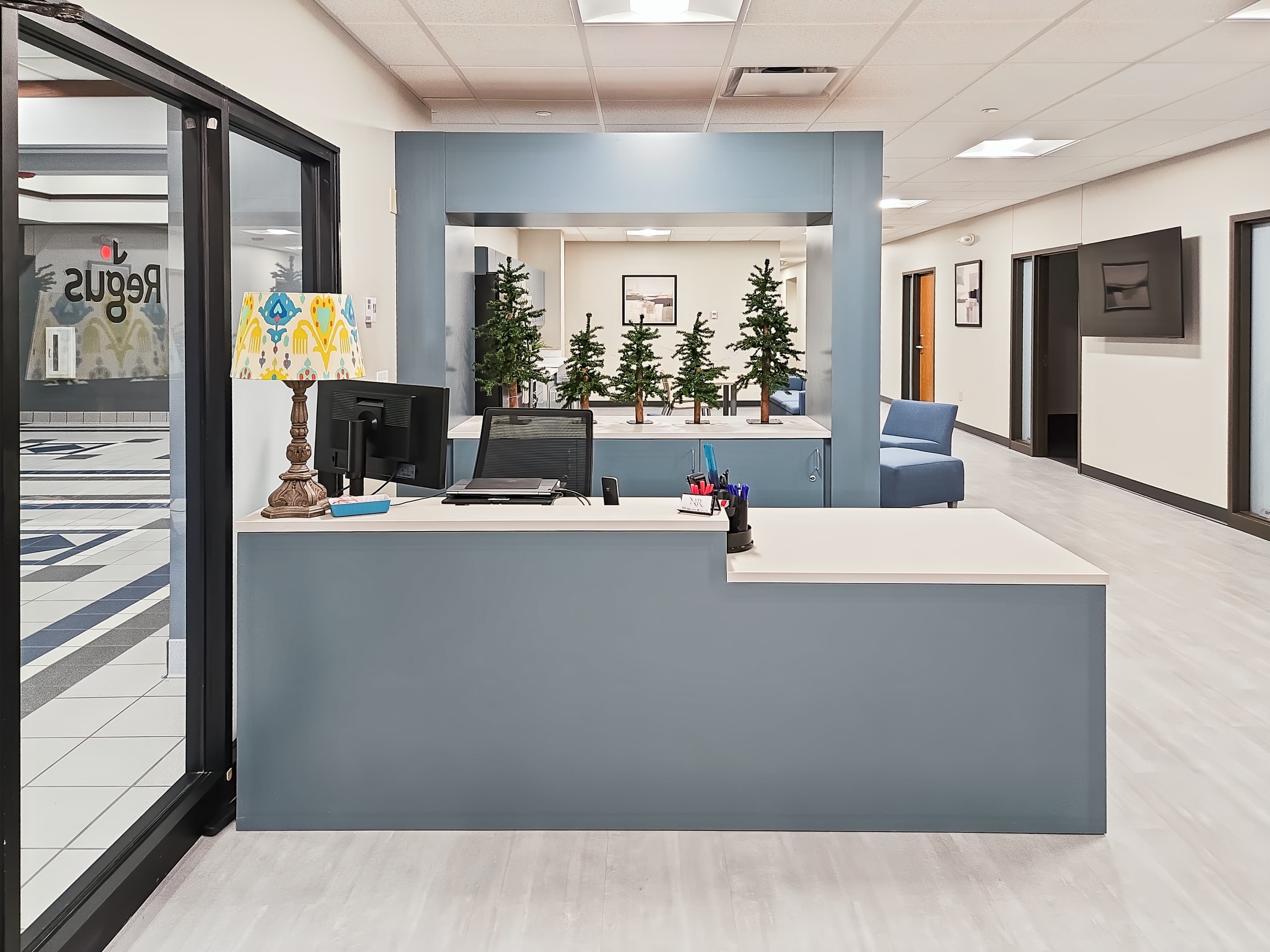 WI, Appleton - W College Ave image 4