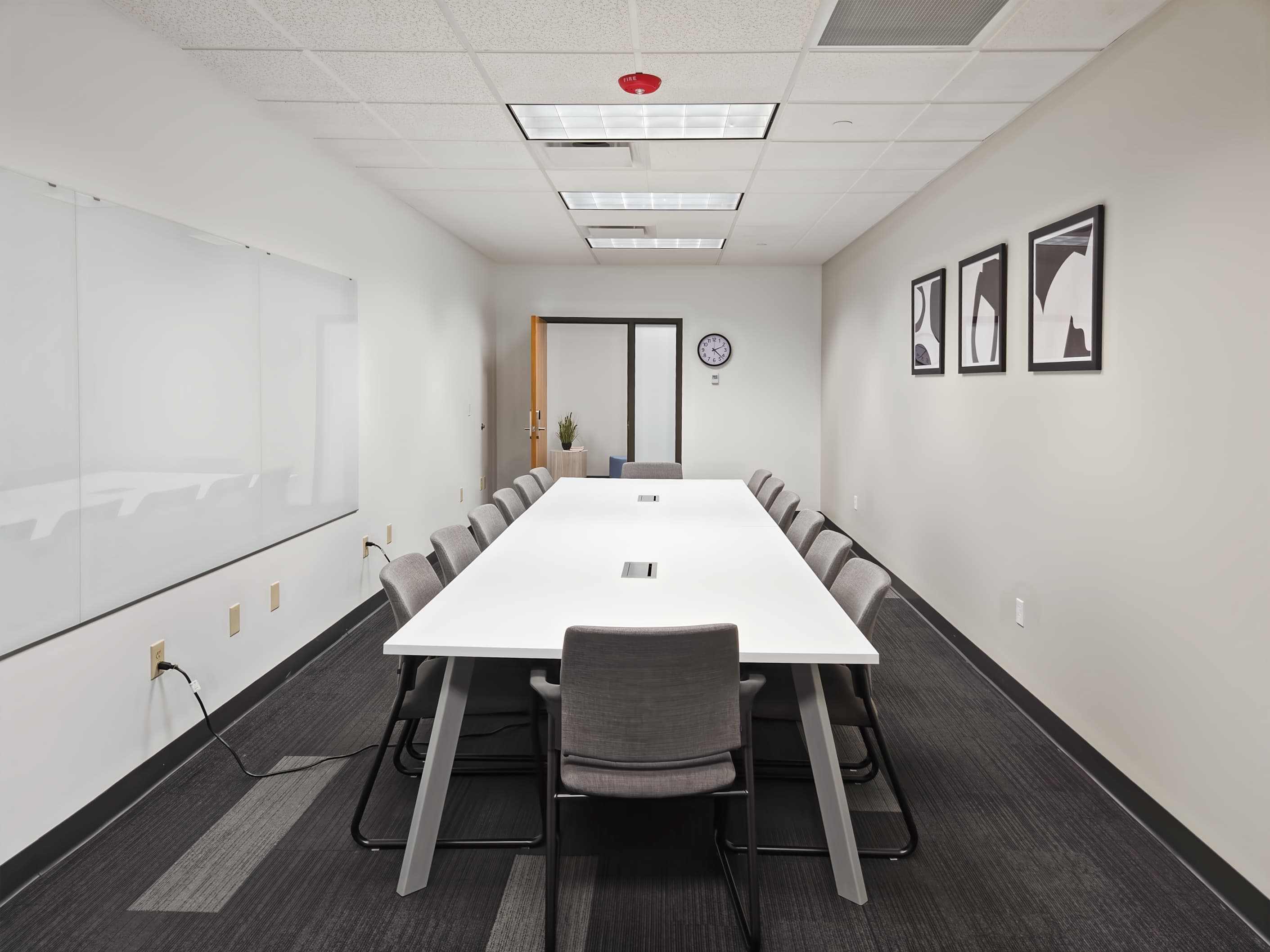 WI, Appleton - W College Ave image 7