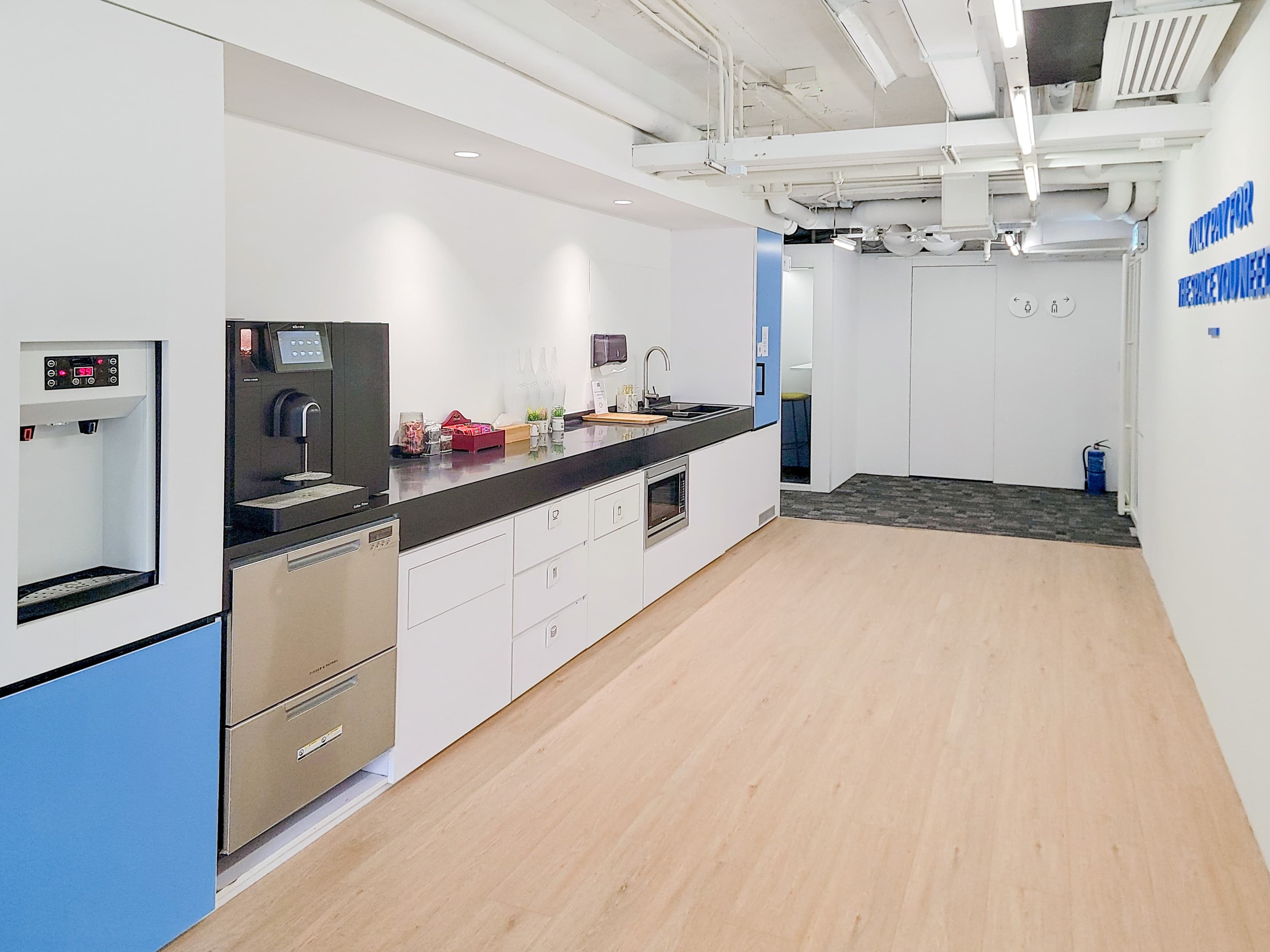 Hong Kong, Leighton Centre image 2 Hong Kong, Leighton Centre image 2