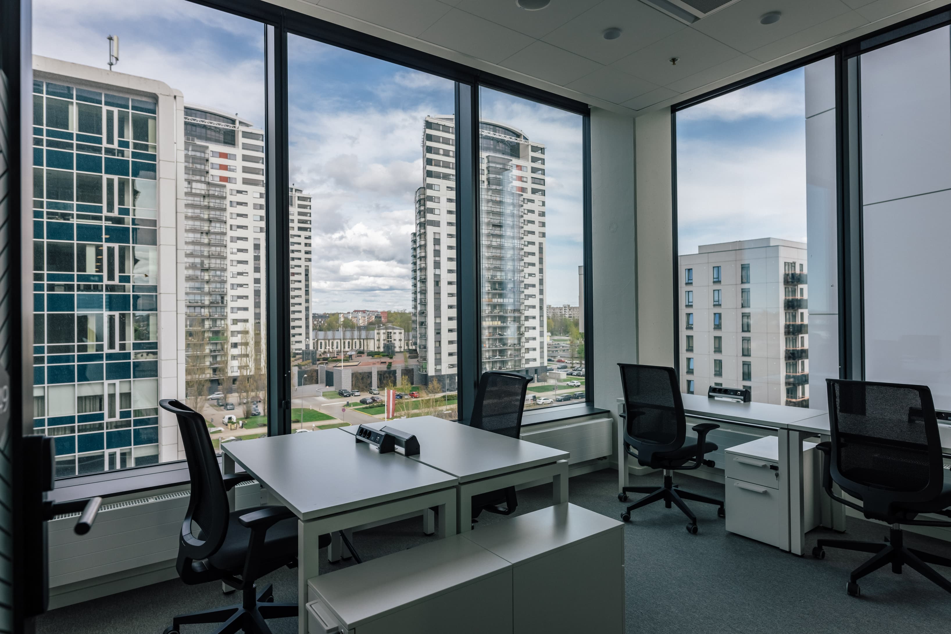 Riga, Elemental image 6