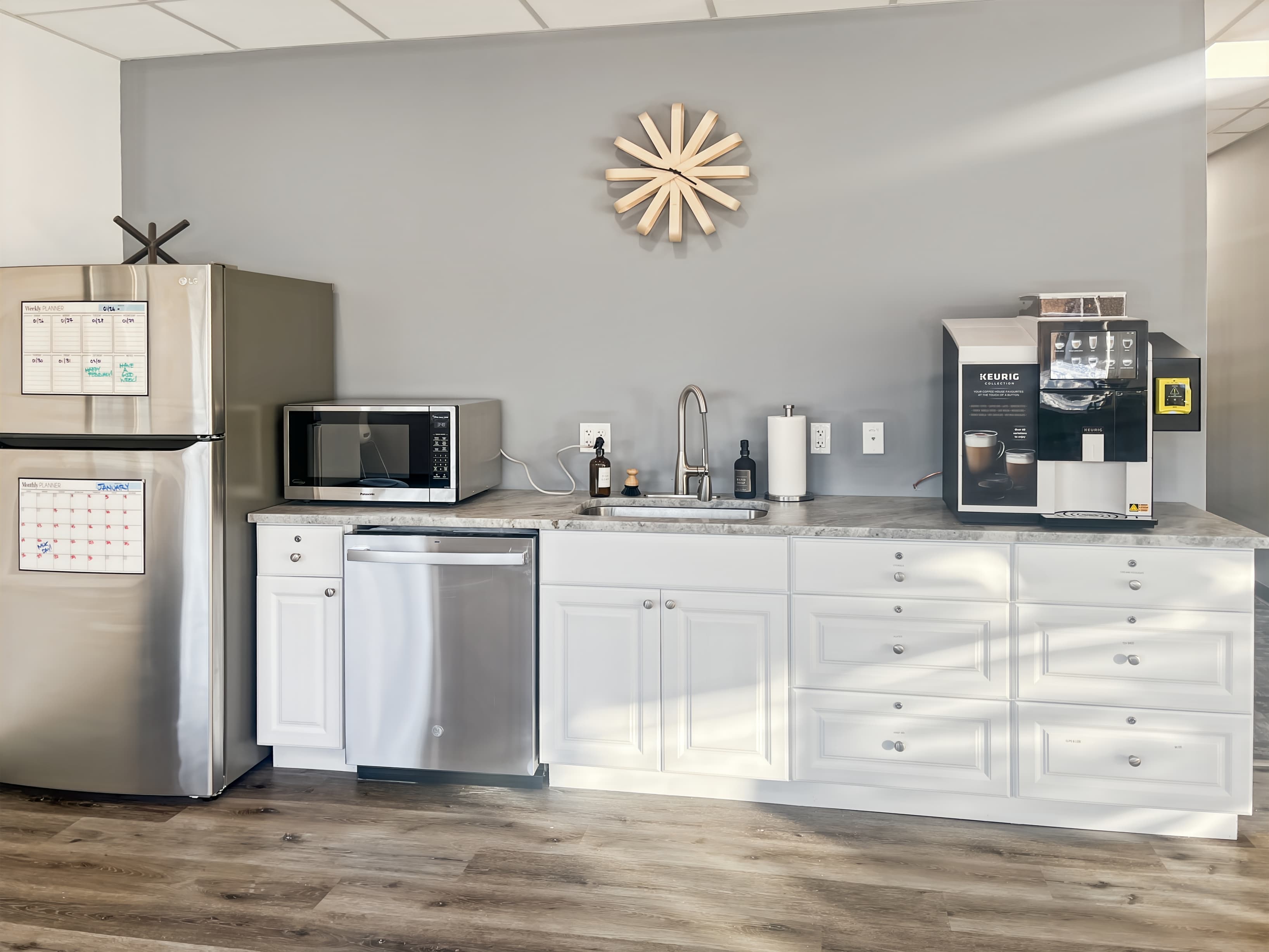 CT, Farmington - Farmington Ave image 5 CT, Farmington - Farmington Ave image 5