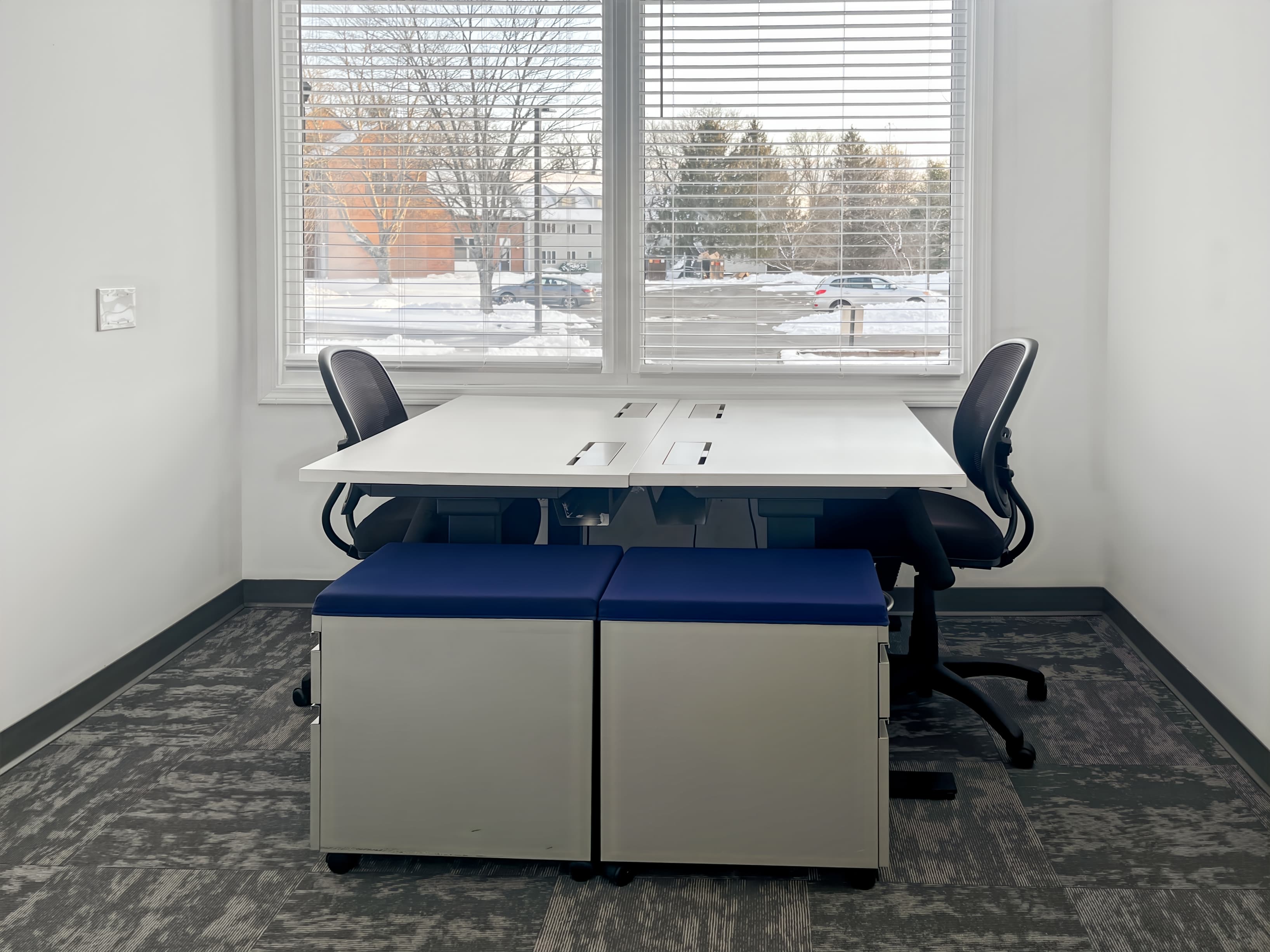 CT, Farmington - Farmington Ave image 1 CT, Farmington - Farmington Ave image 1