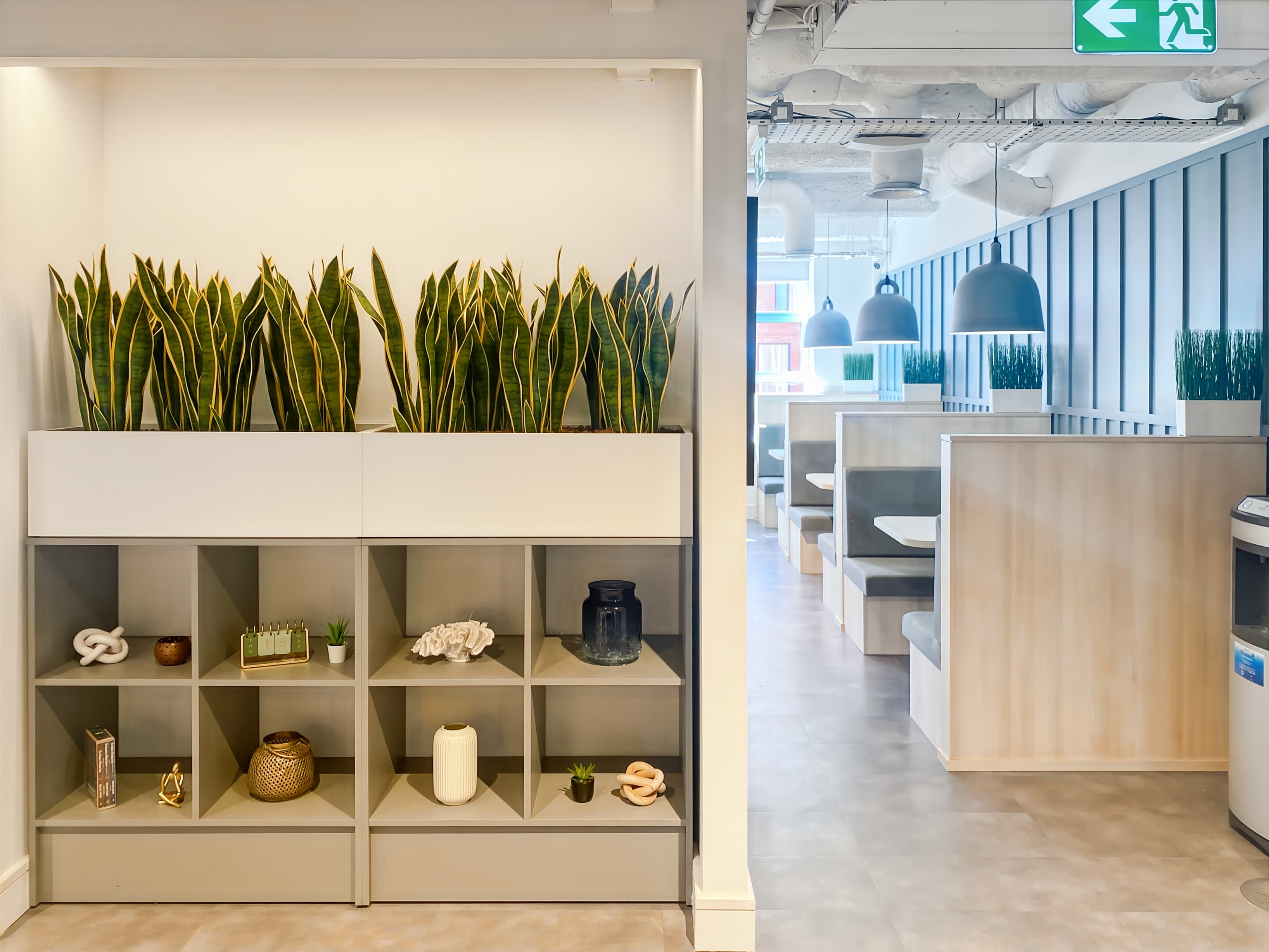 Belfast, Great Victoria Street image 12