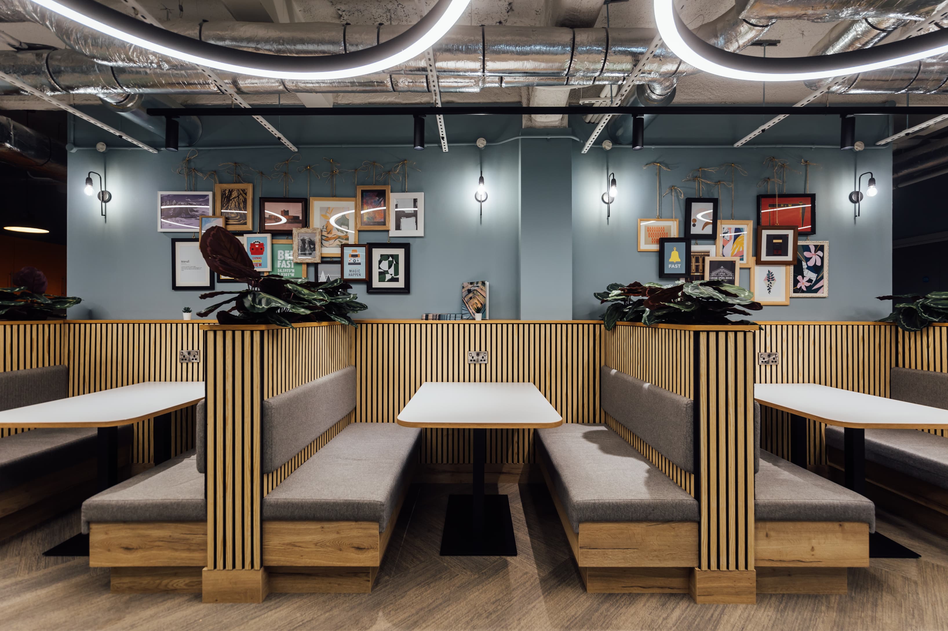 Belfast, Great Victoria Street image 11