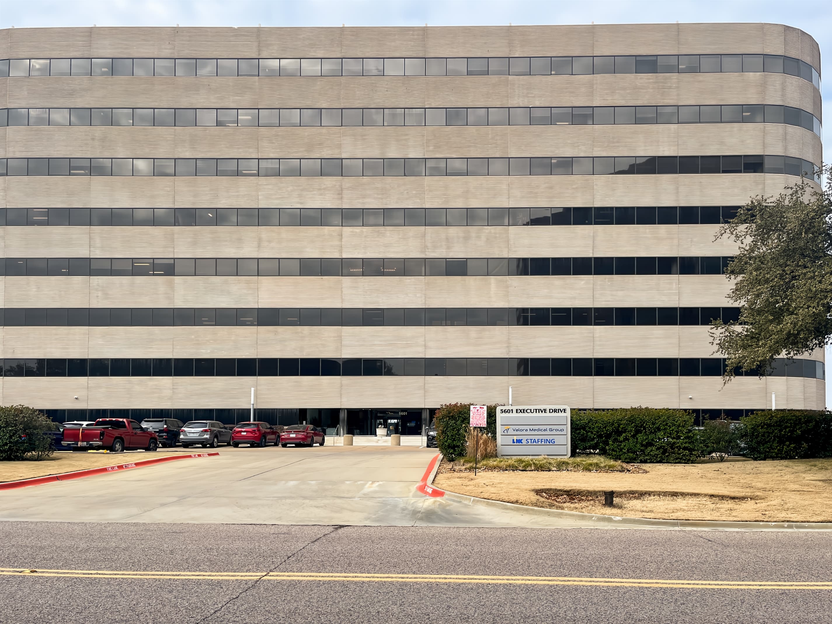 TX, Irving - 5601 Executive Dr image 12