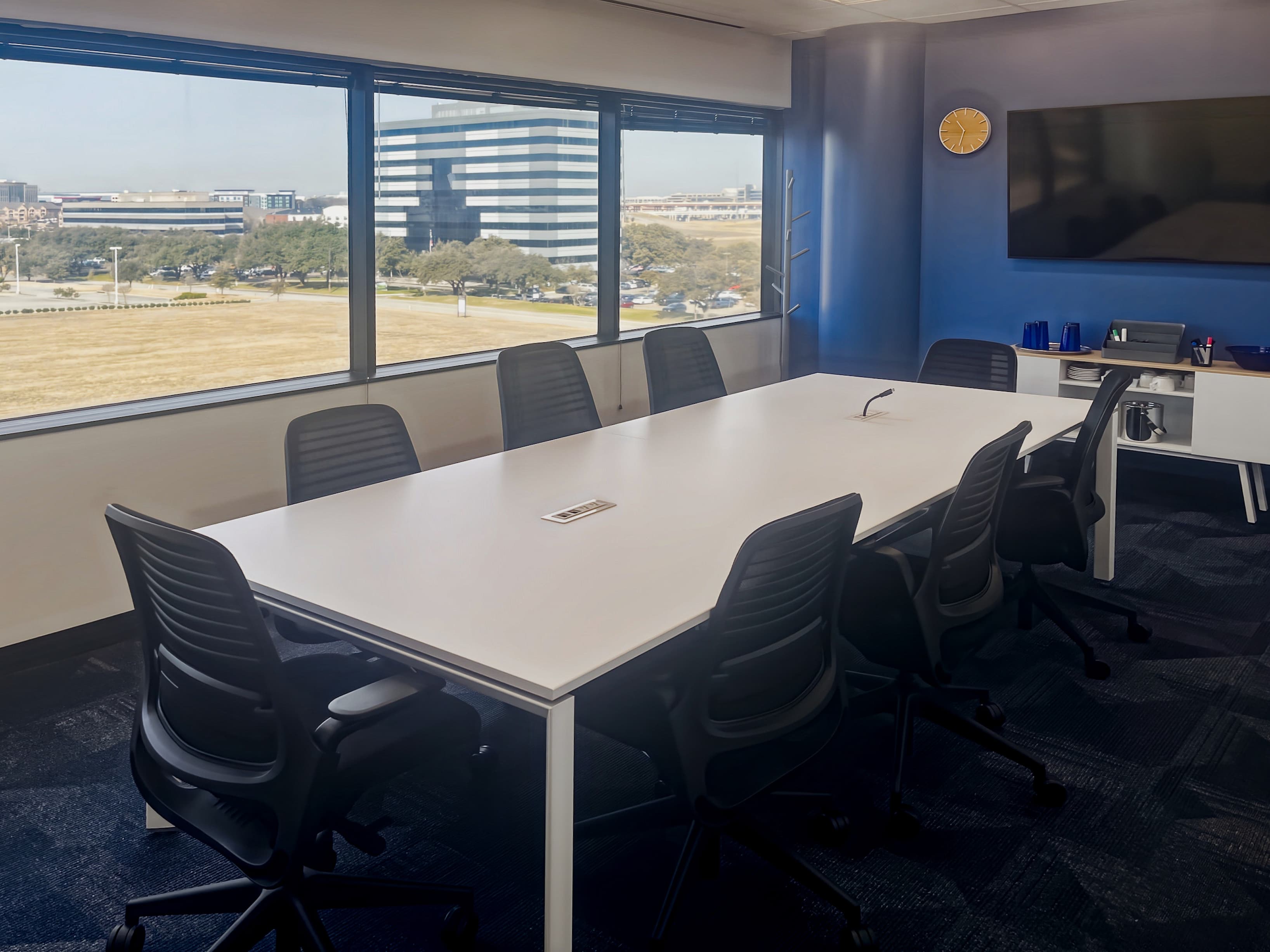 TX, Irving - 5601 Executive Dr image 13