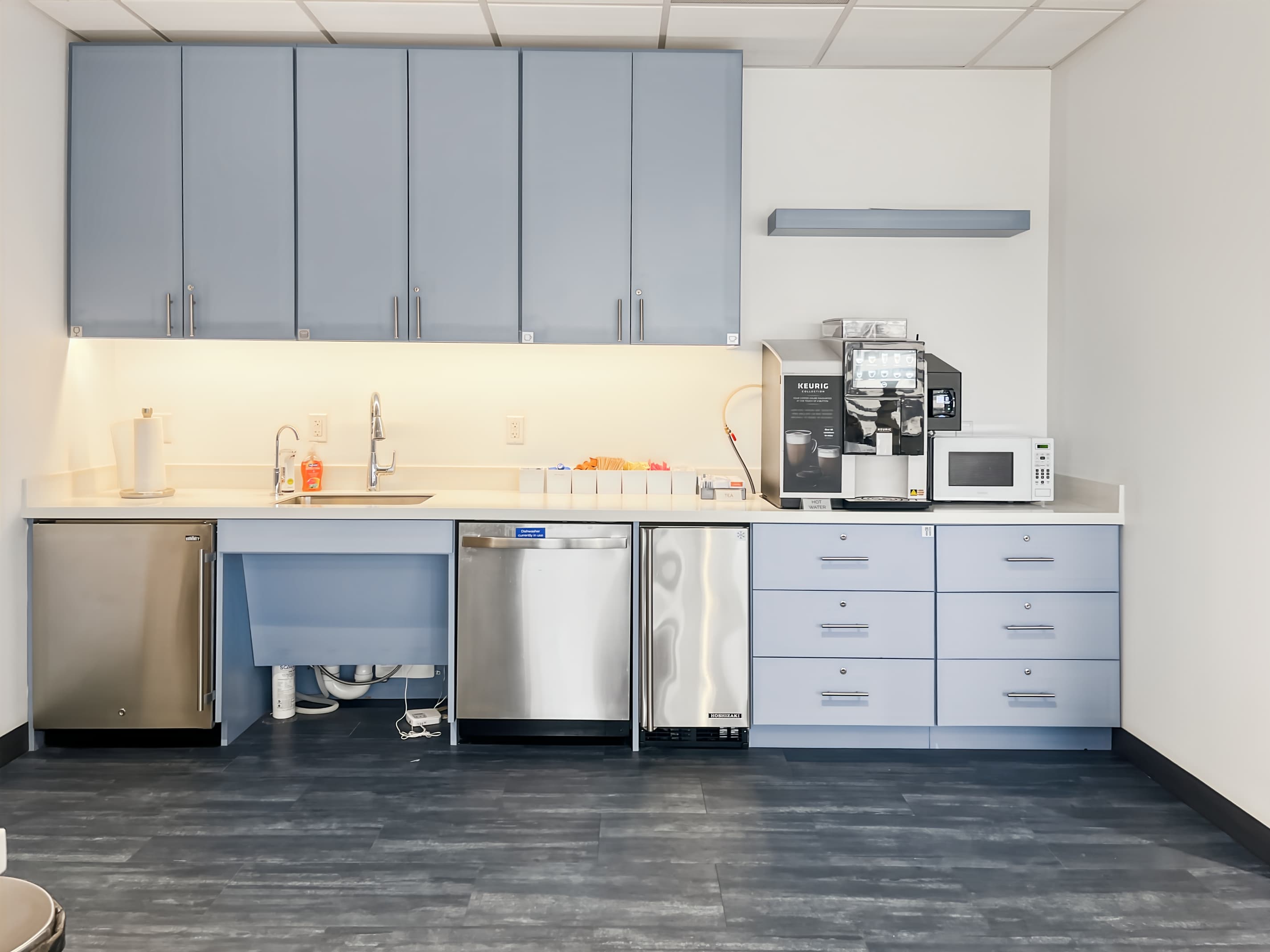 TX, Irving - 5601 Executive Dr image 9