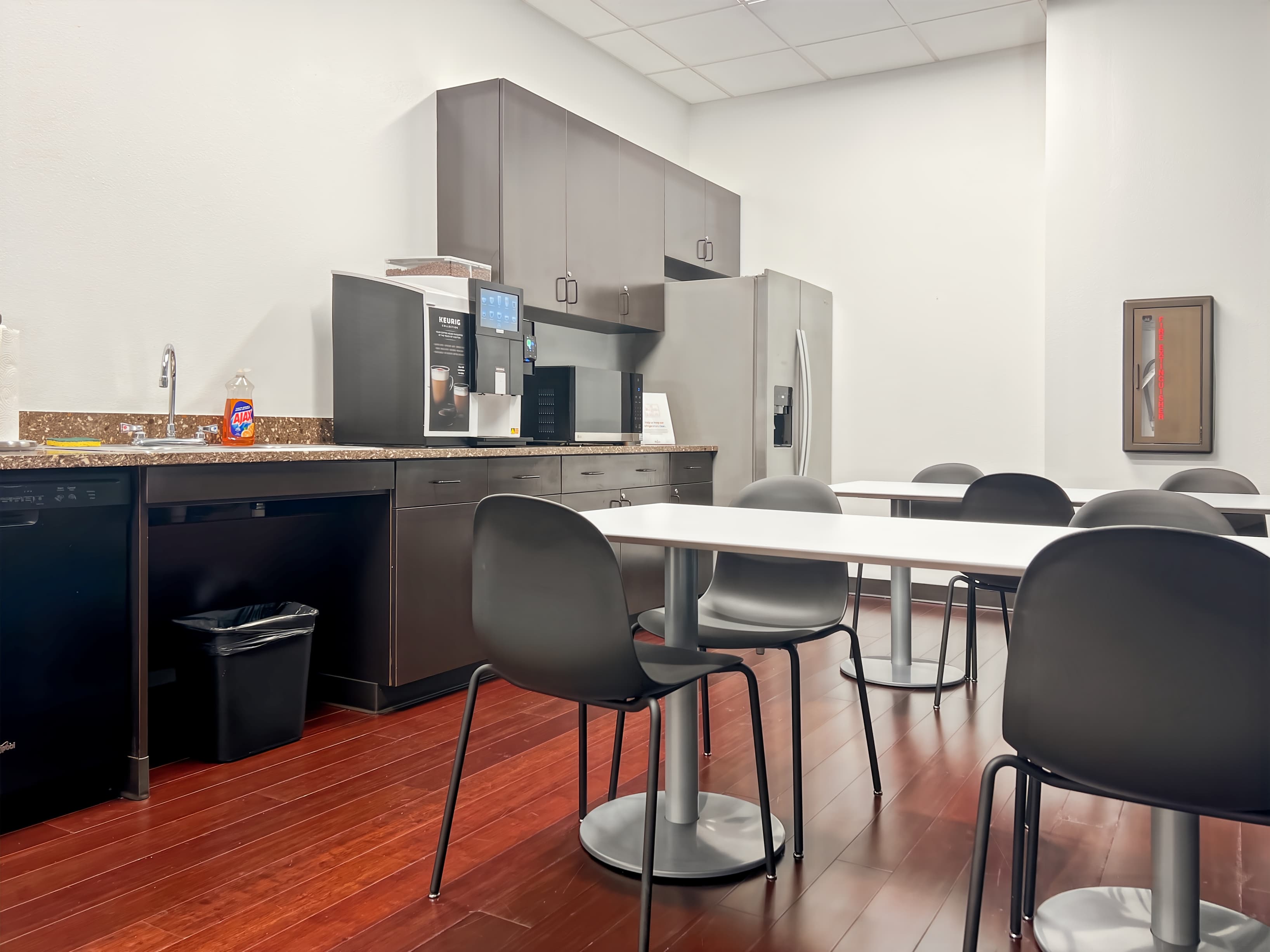 TX, Burleson - E Renfro St image 14