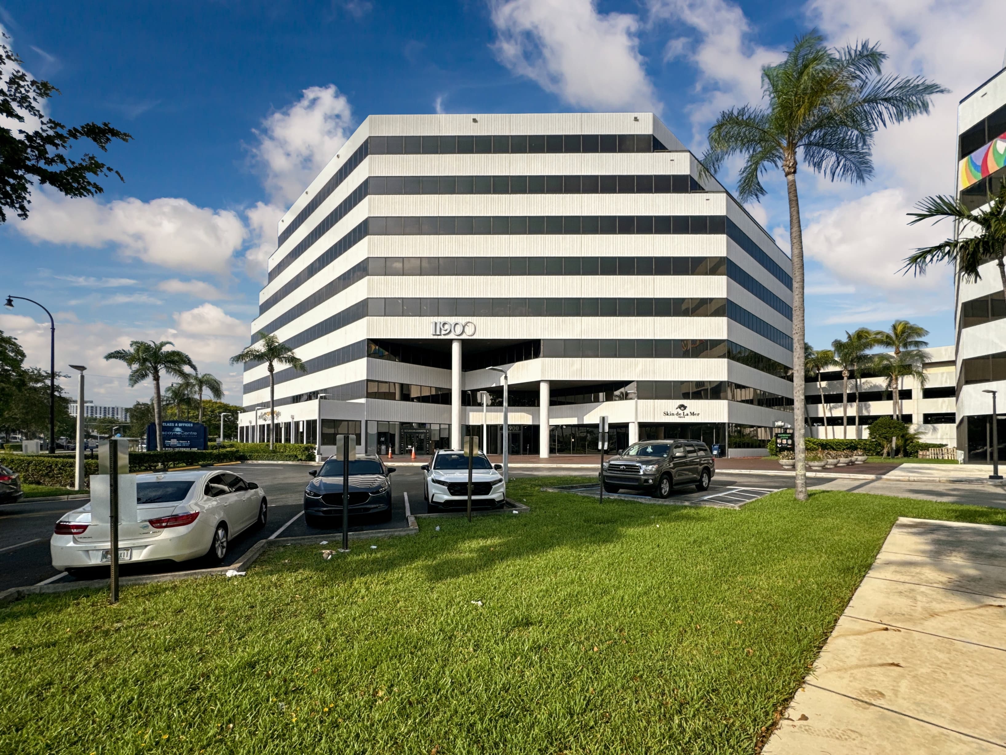 FL, North Miami- Biscayne Blvd image 6