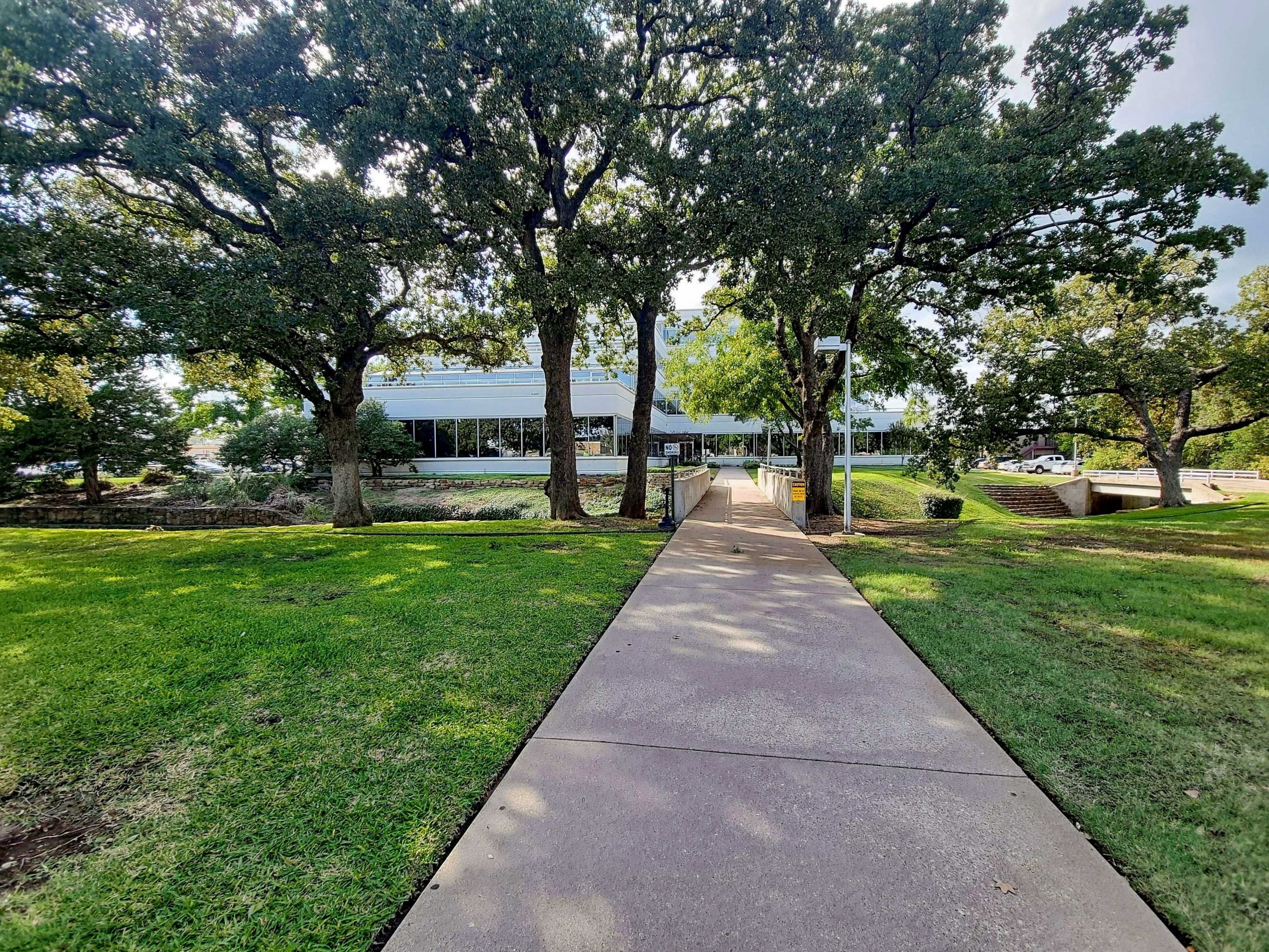 TX, Arlington - S Bowen Rd image 8