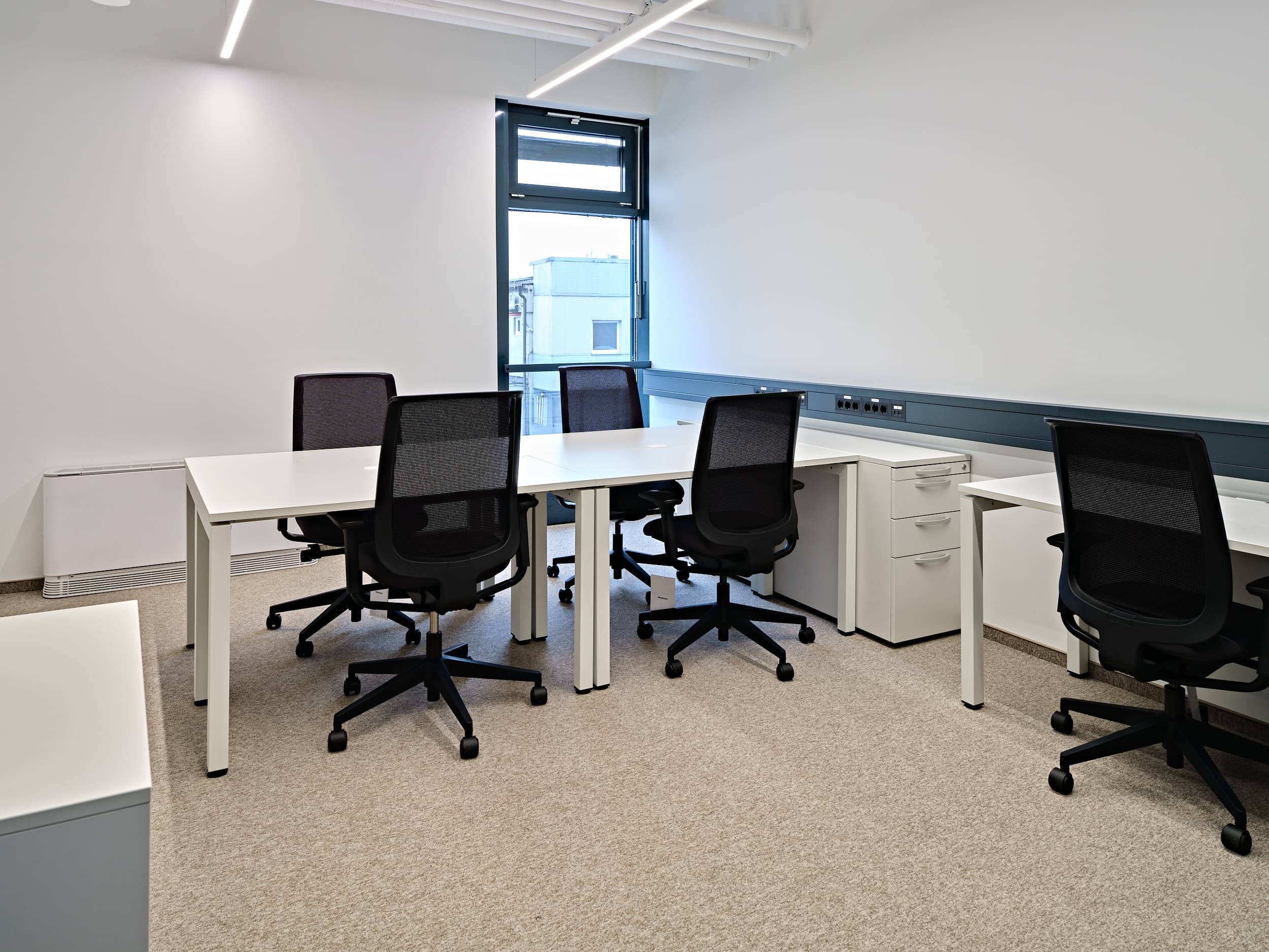 Ljubljana, Feniks image 8