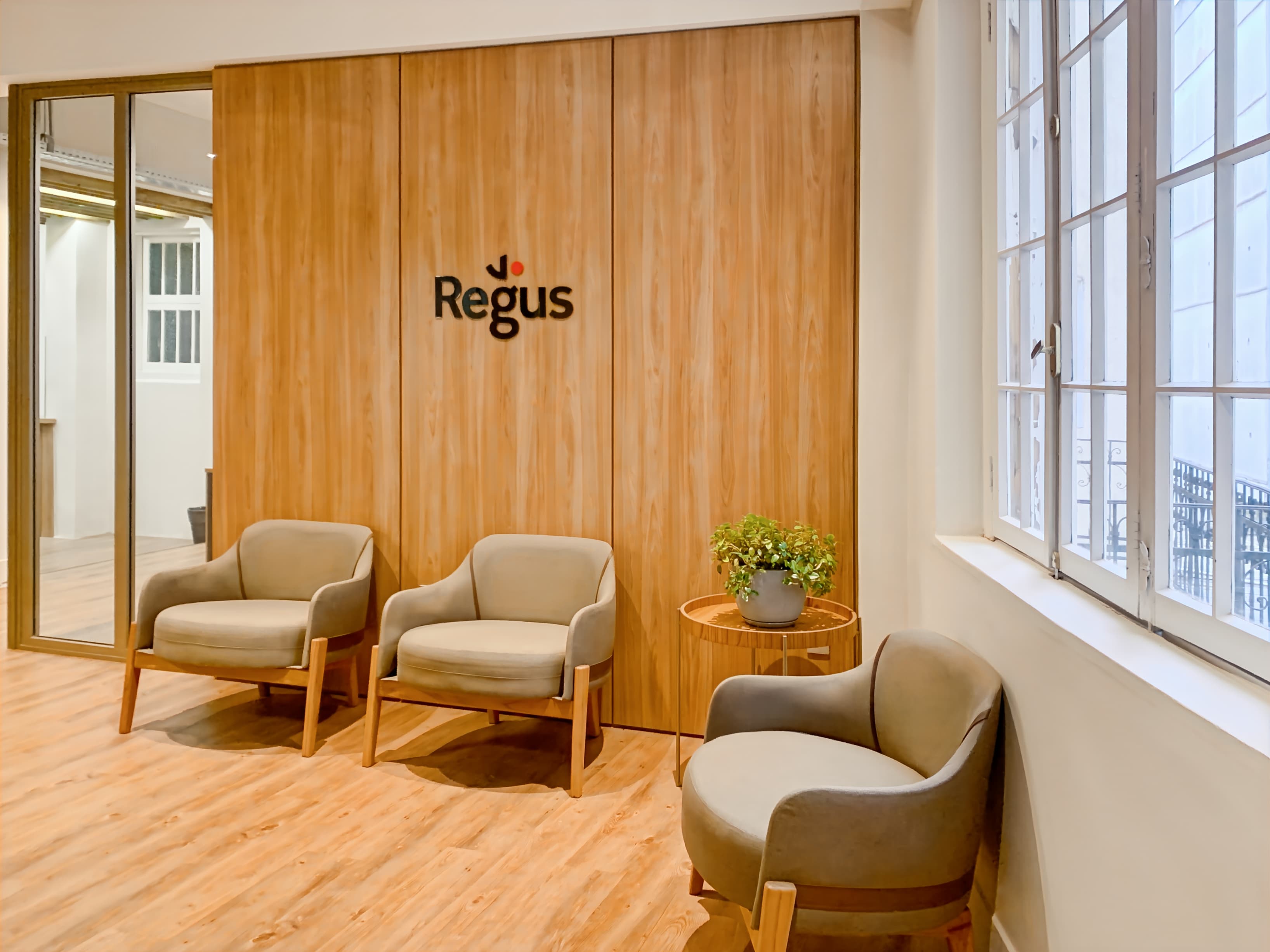 Porto Alegre, Galeria Chaves image 4 Porto Alegre, Galeria Chaves image 4