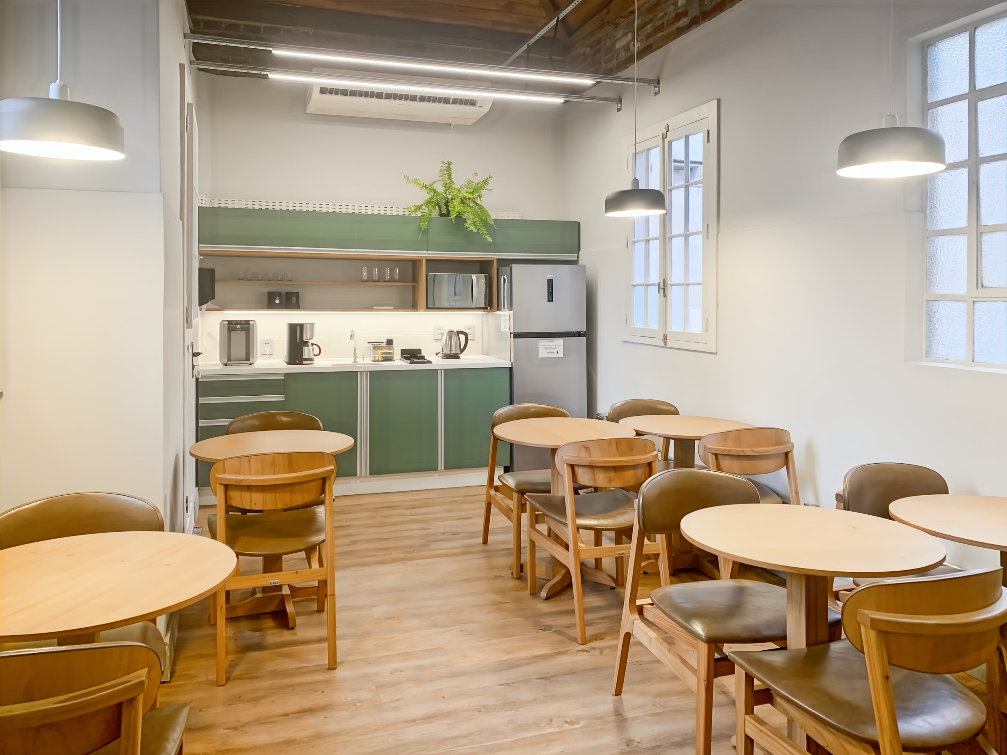 Porto Alegre, Galeria Chaves image 12 Porto Alegre, Galeria Chaves image 12