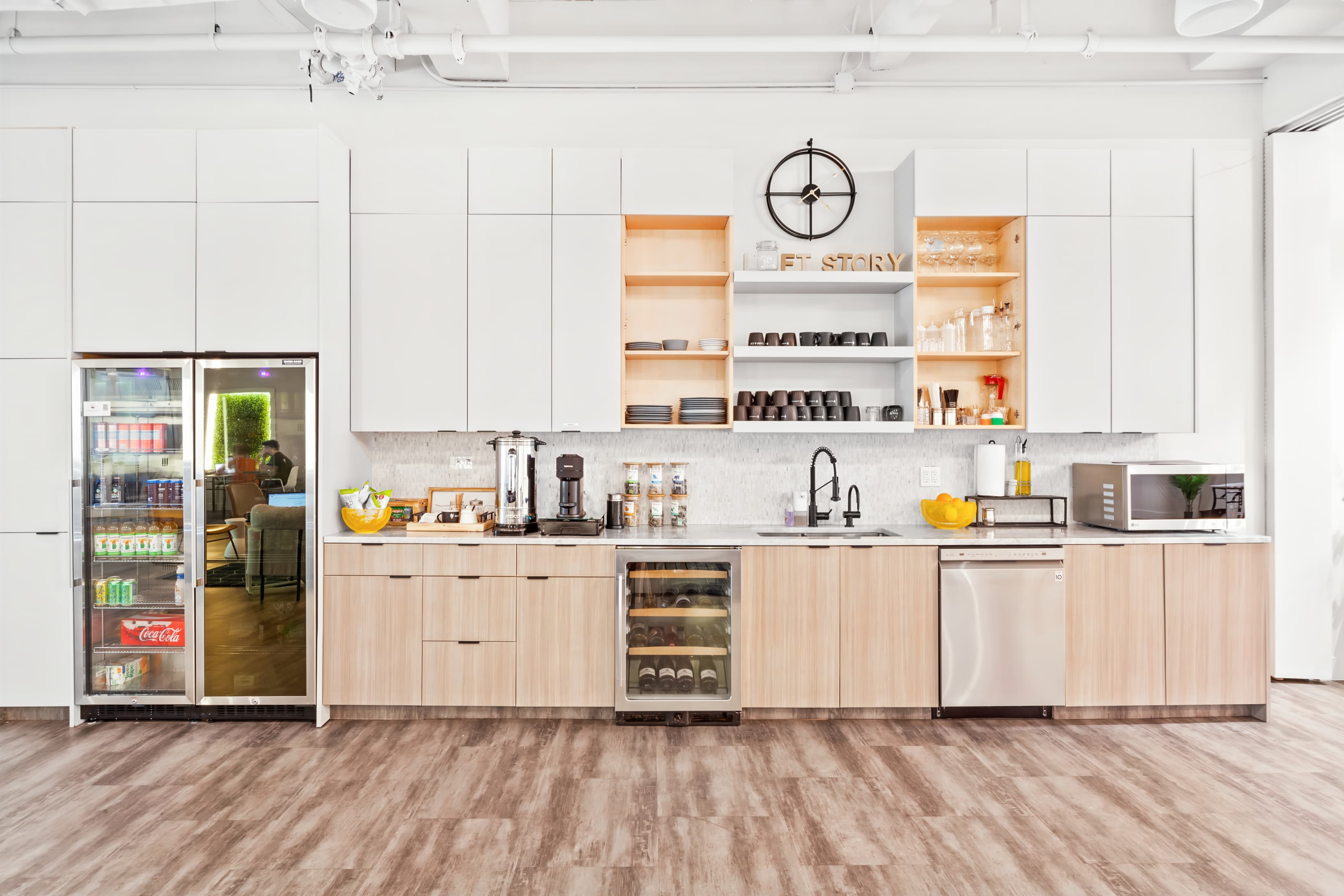 NY, Brooklyn - Manhattan Ave image 2 NY, Brooklyn - Manhattan Ave image 2