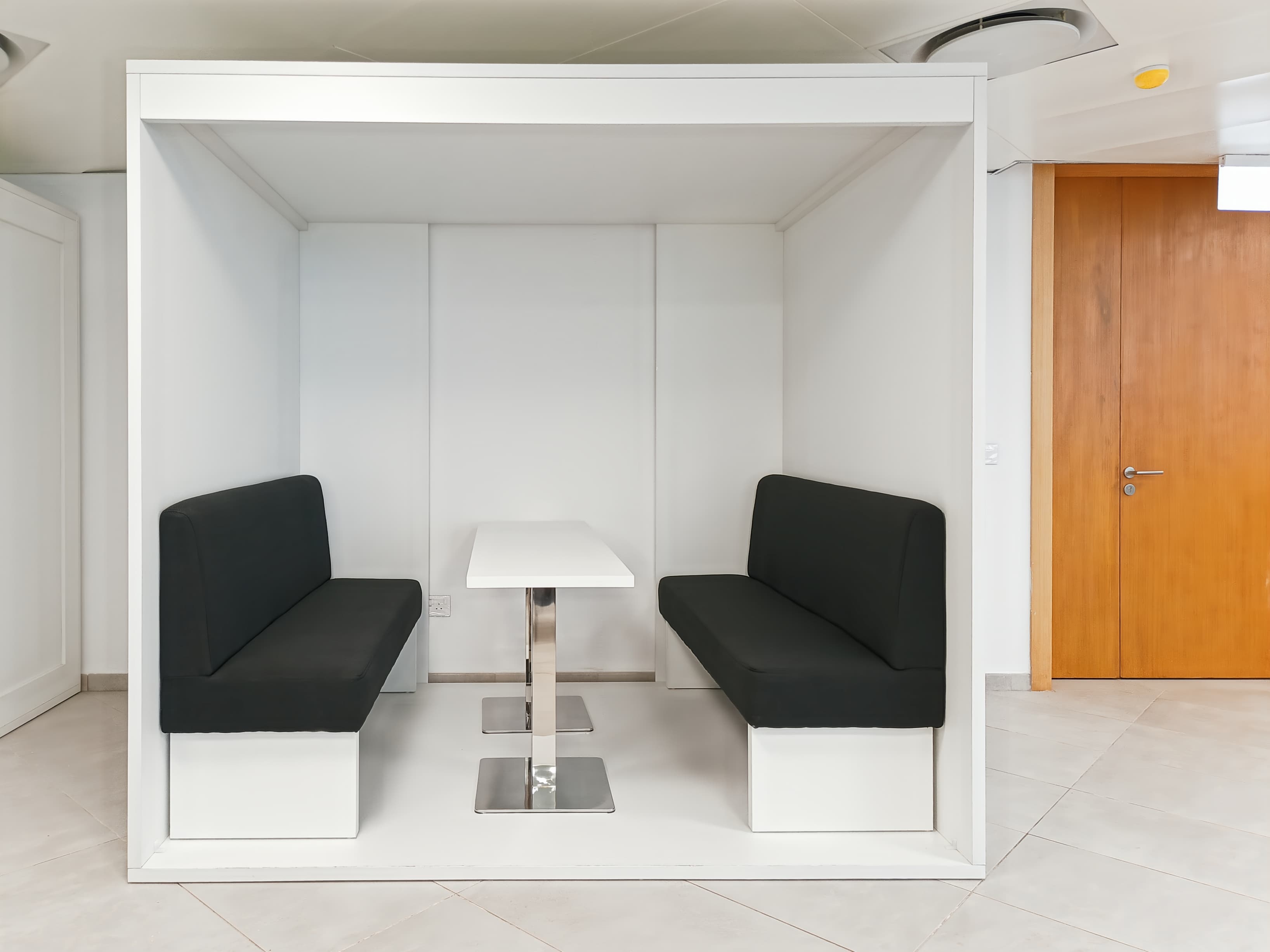 Lagos, Number One image 3