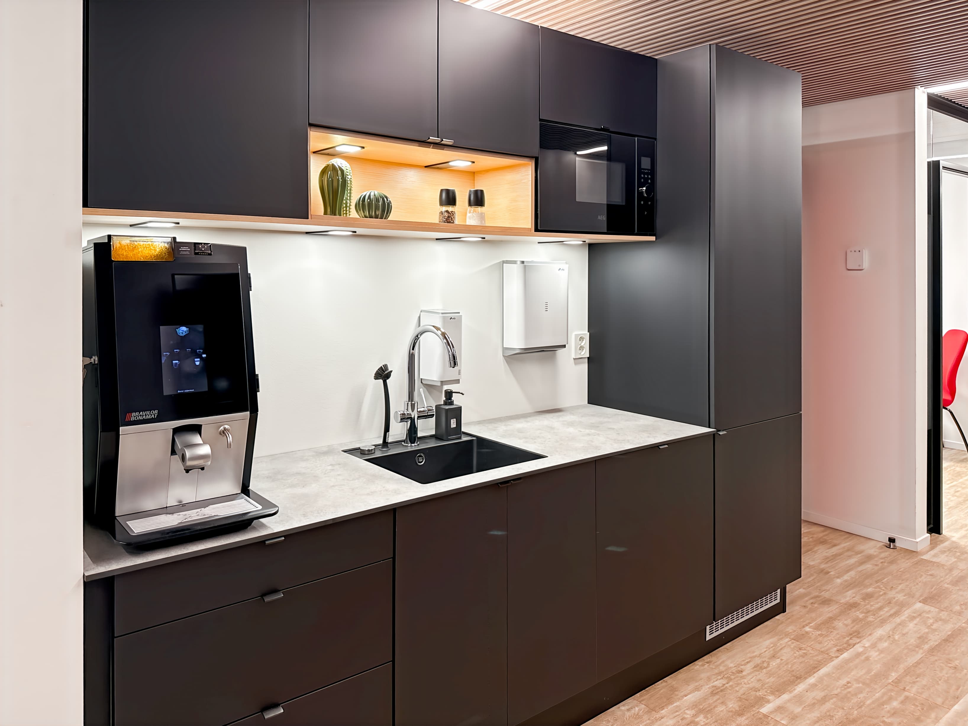 LILLESTRØM, Elvesvingen image 10