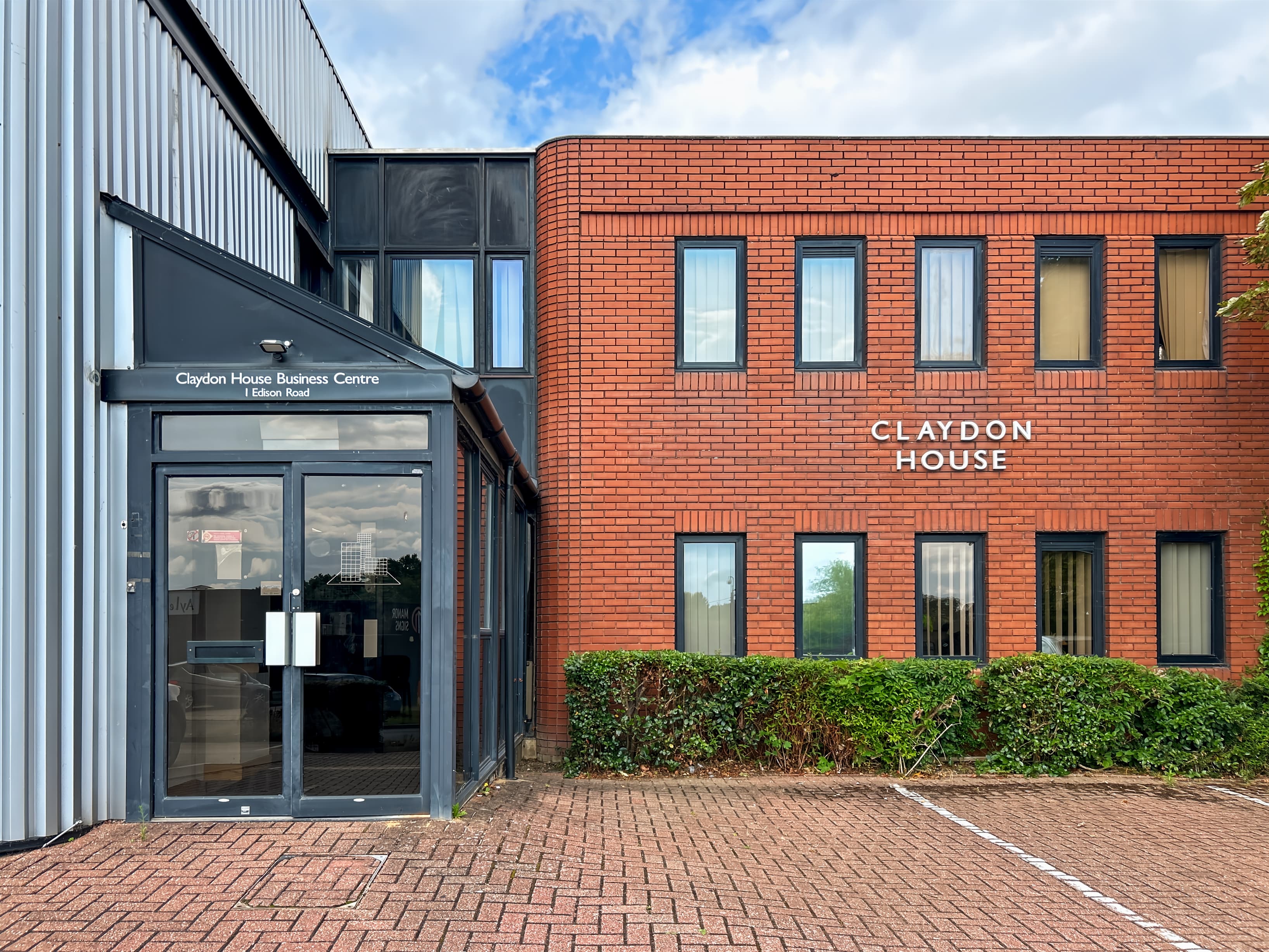 Aylesbury, Claydon House Business Centre image 14 Aylesbury, Claydon House Business Centre image 14