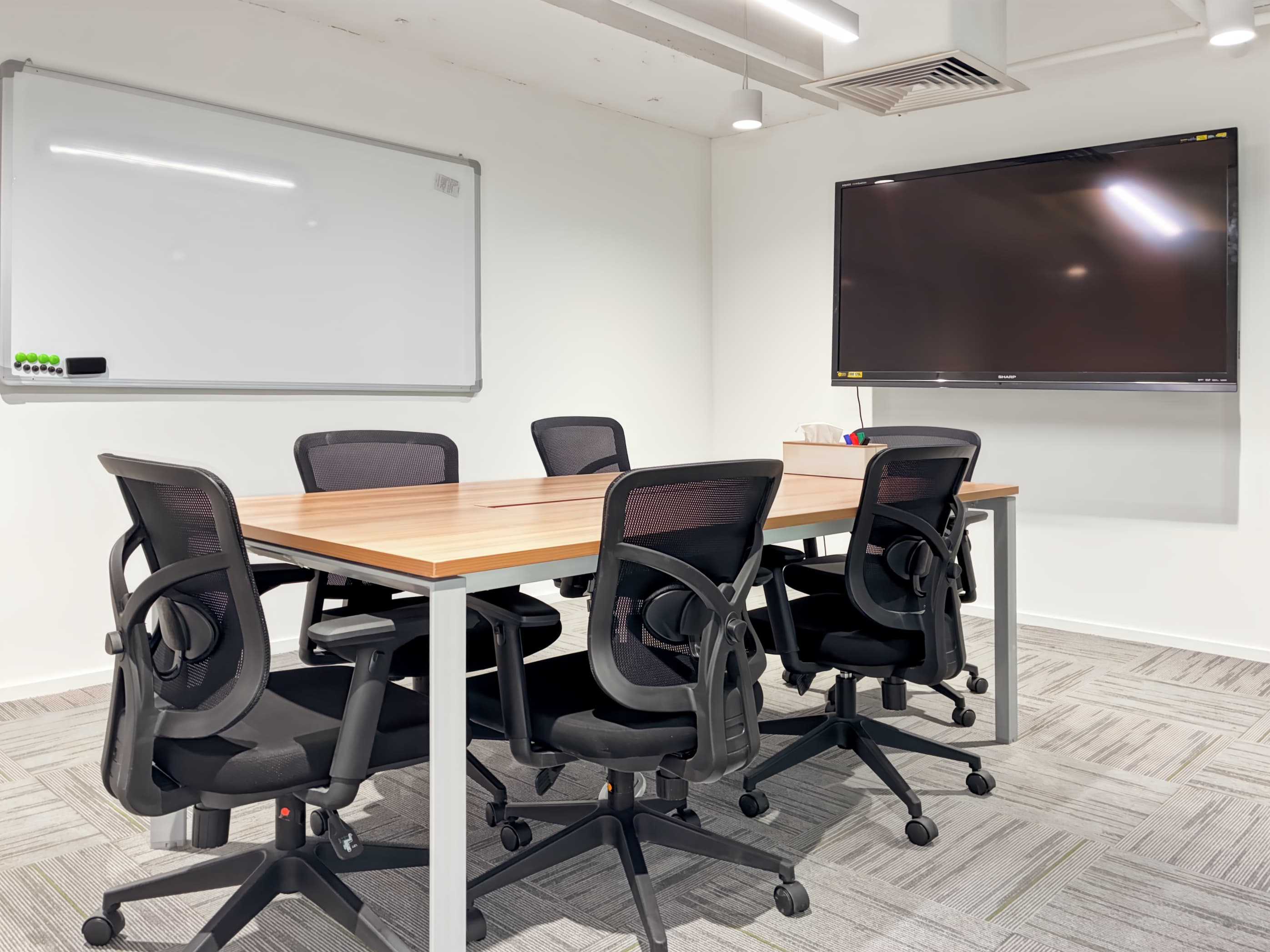 Hong Kong, China Hong Kong City Tower 3 image 3 Hong Kong, China Hong Kong City Tower 3 image 3