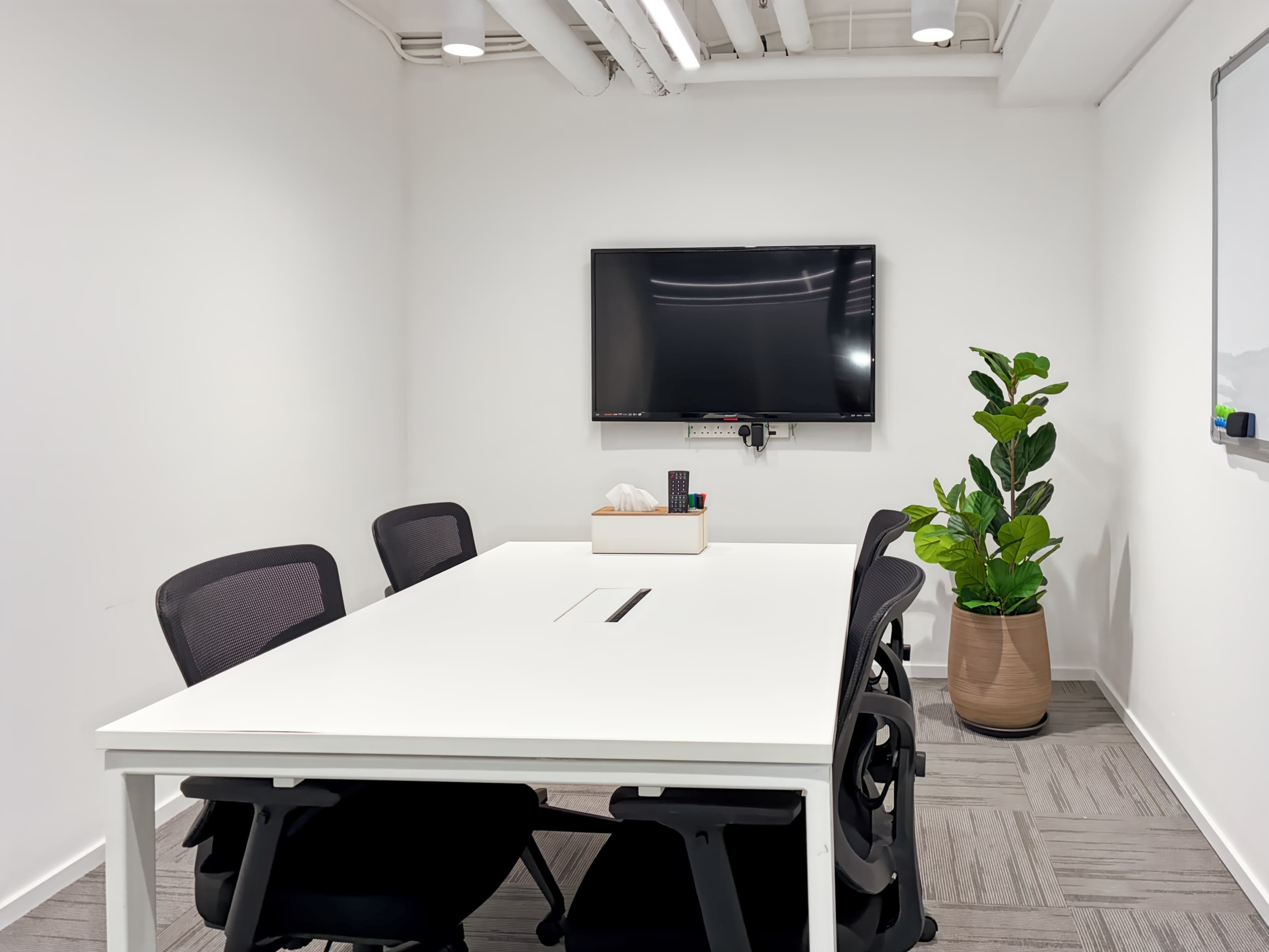 Hong Kong, China Hong Kong City Tower 3 image 2 Hong Kong, China Hong Kong City Tower 3 image 2