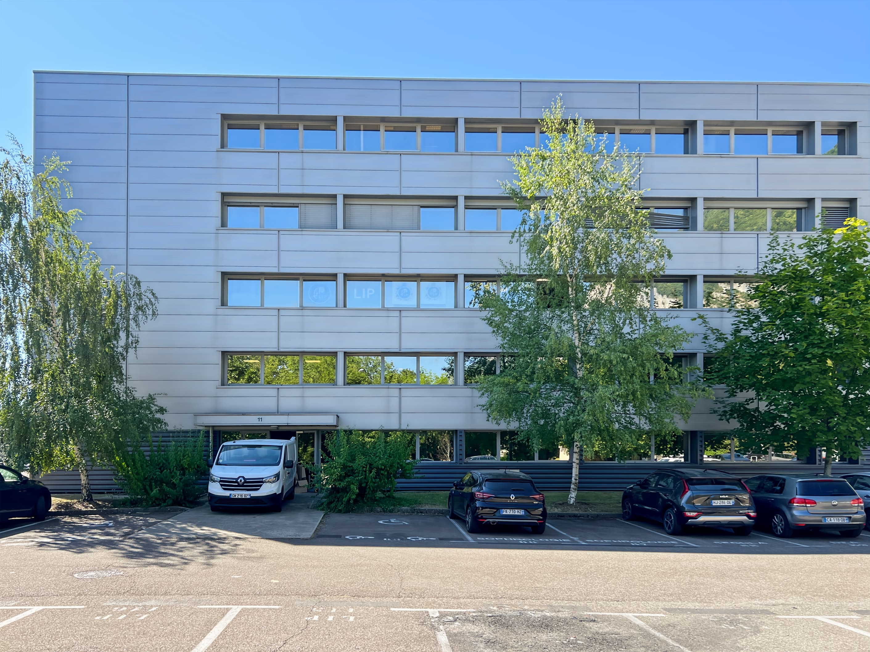 Grenoble, Fontaine image 11