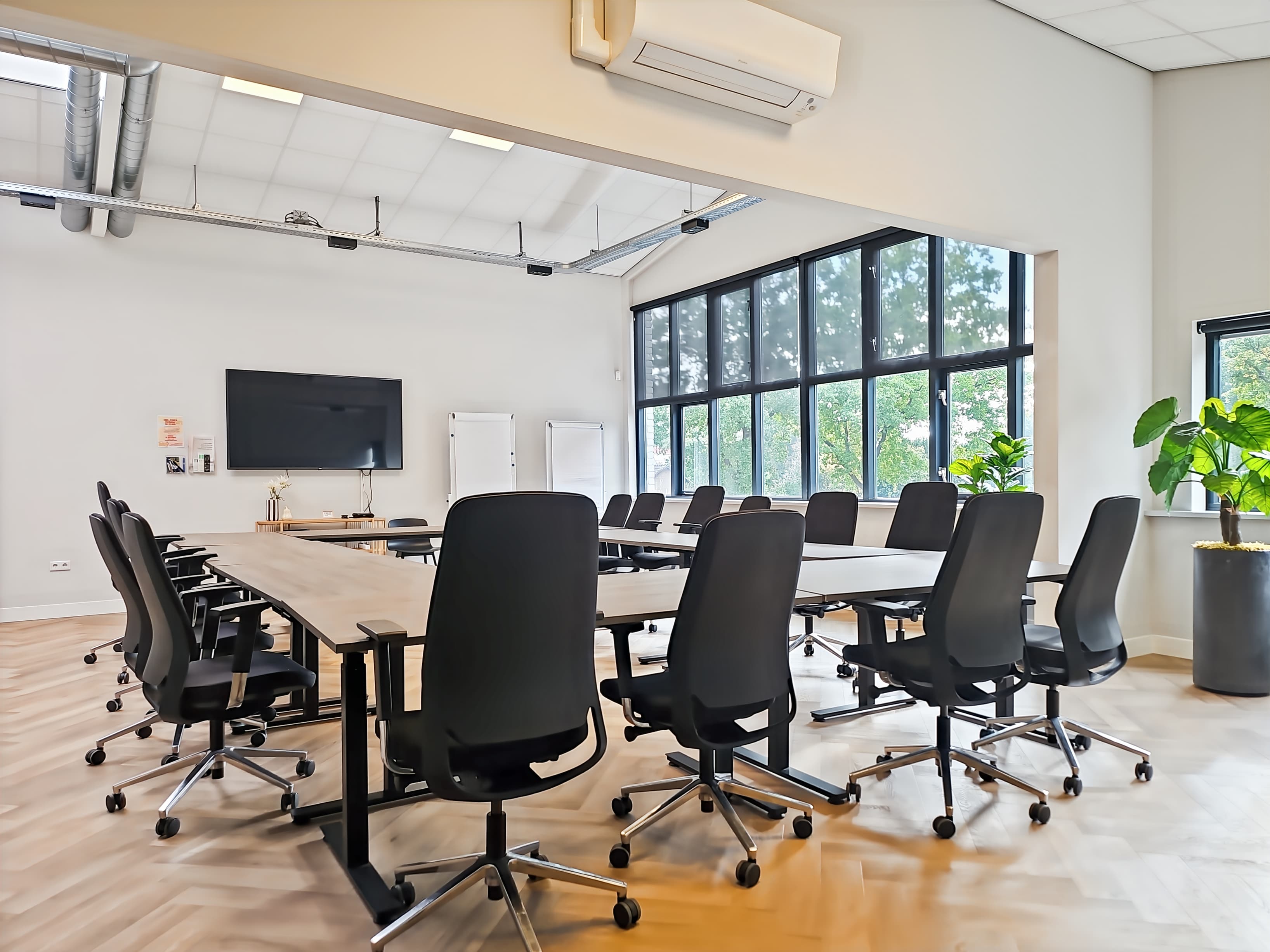 Wijchen, Plek bij Floor image 1 Wijchen, Plek bij Floor image 1