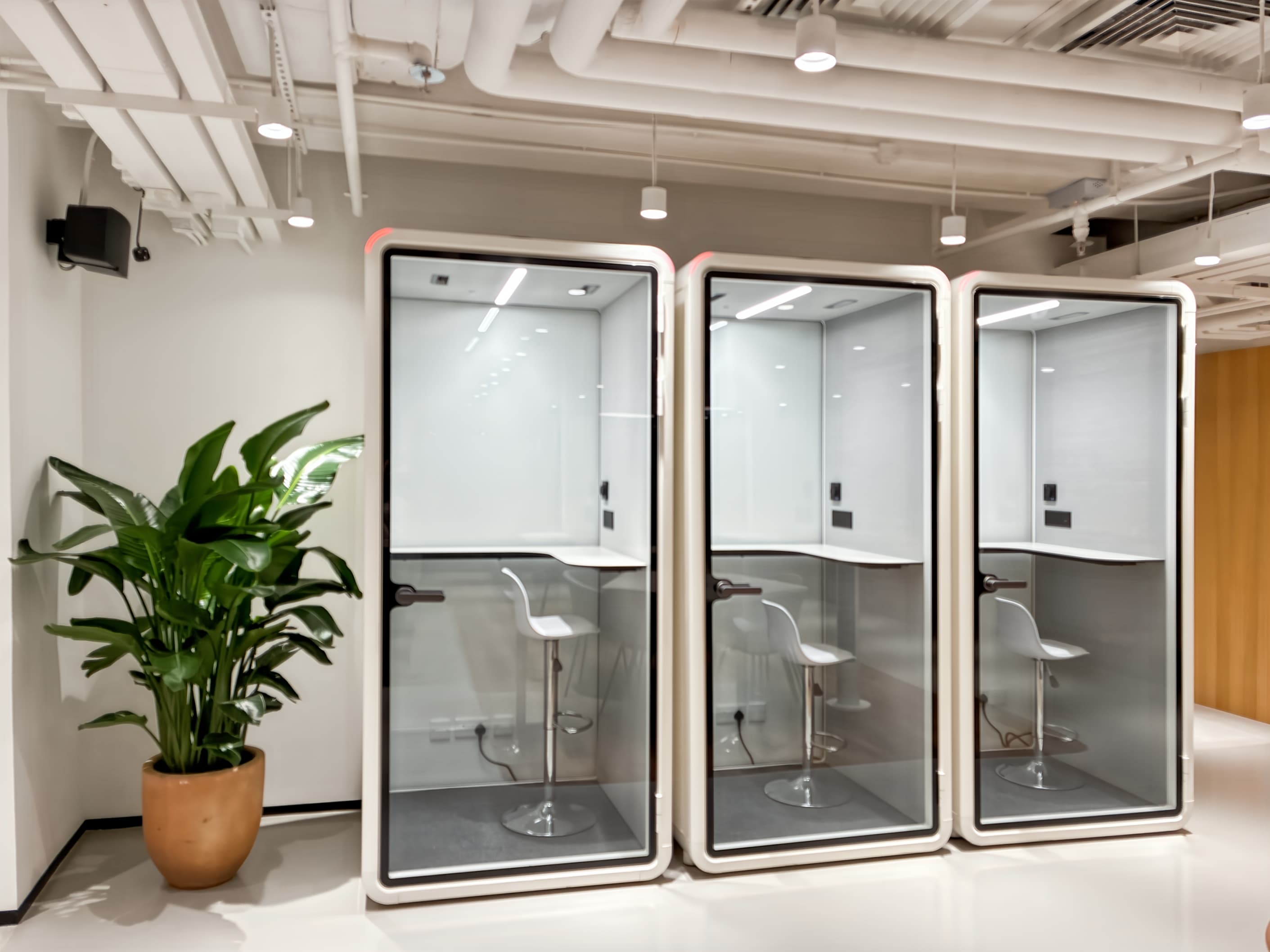 Hong Kong, Two Sky Parc image 1