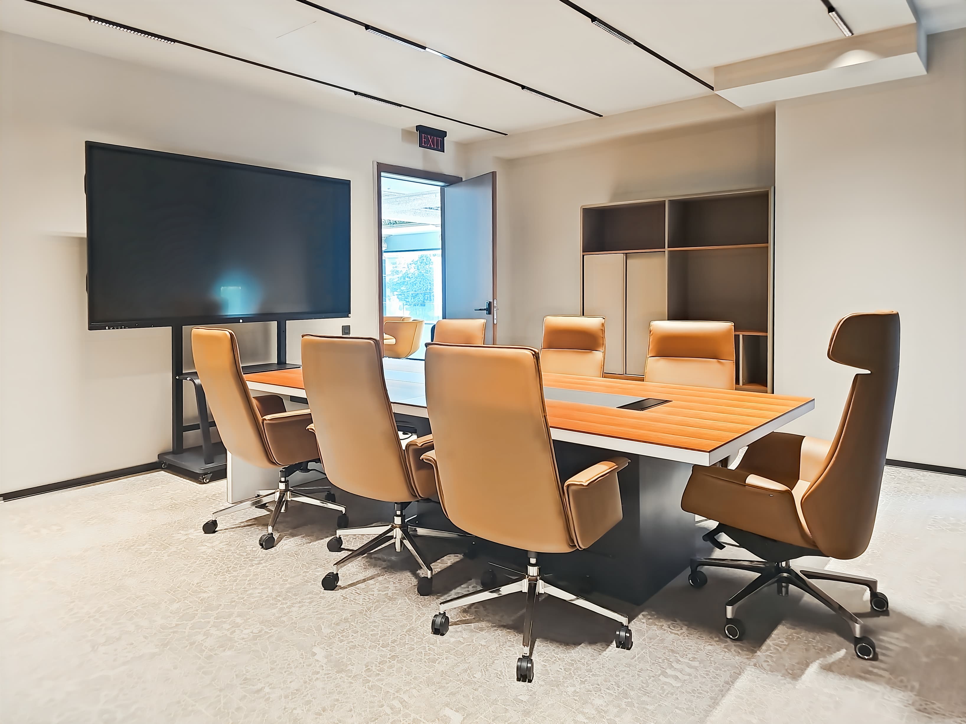 TBILISI, Signature Iliyard image 4