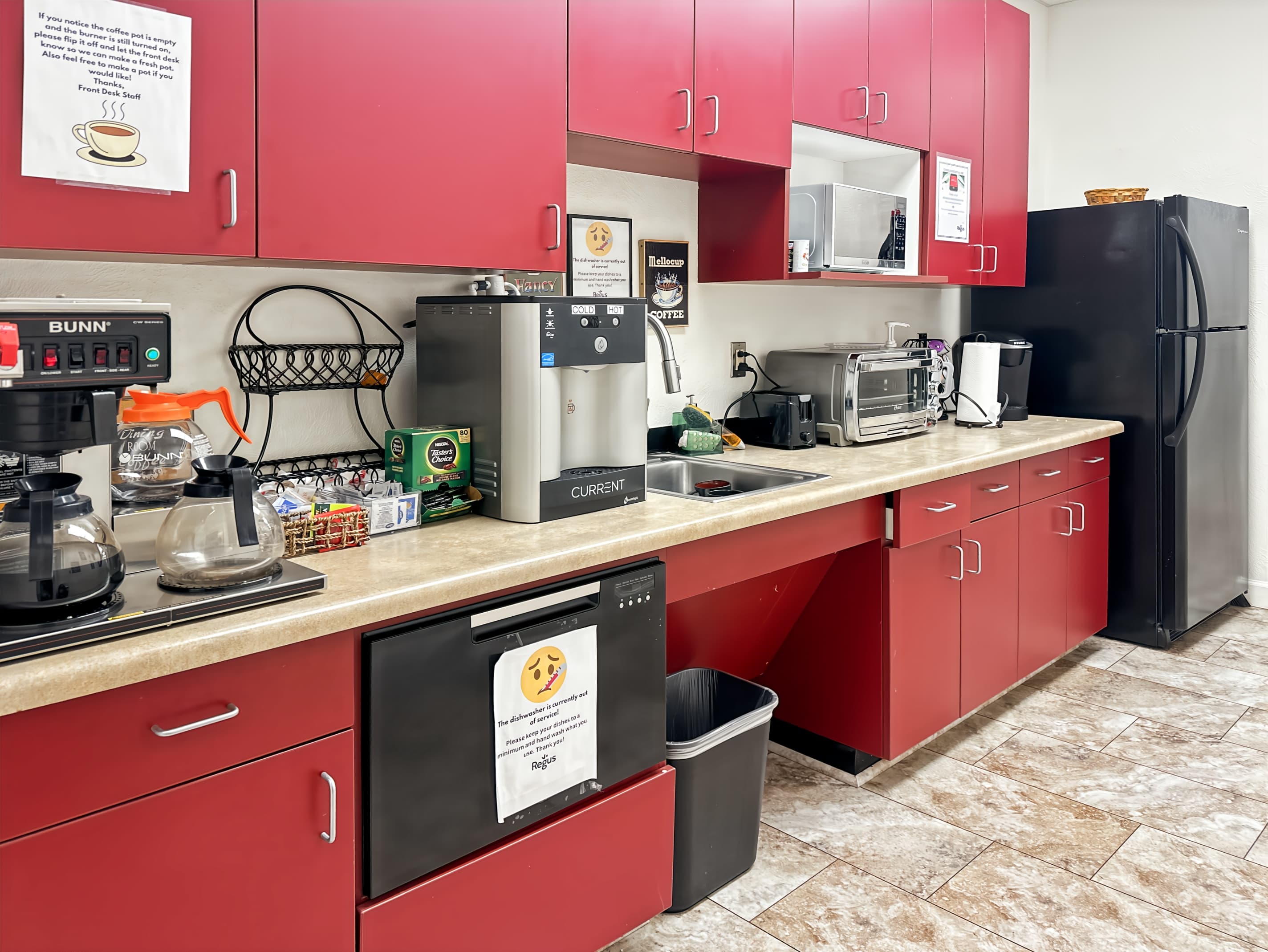 NM, Albuquerque - Lang Ave NE image 5