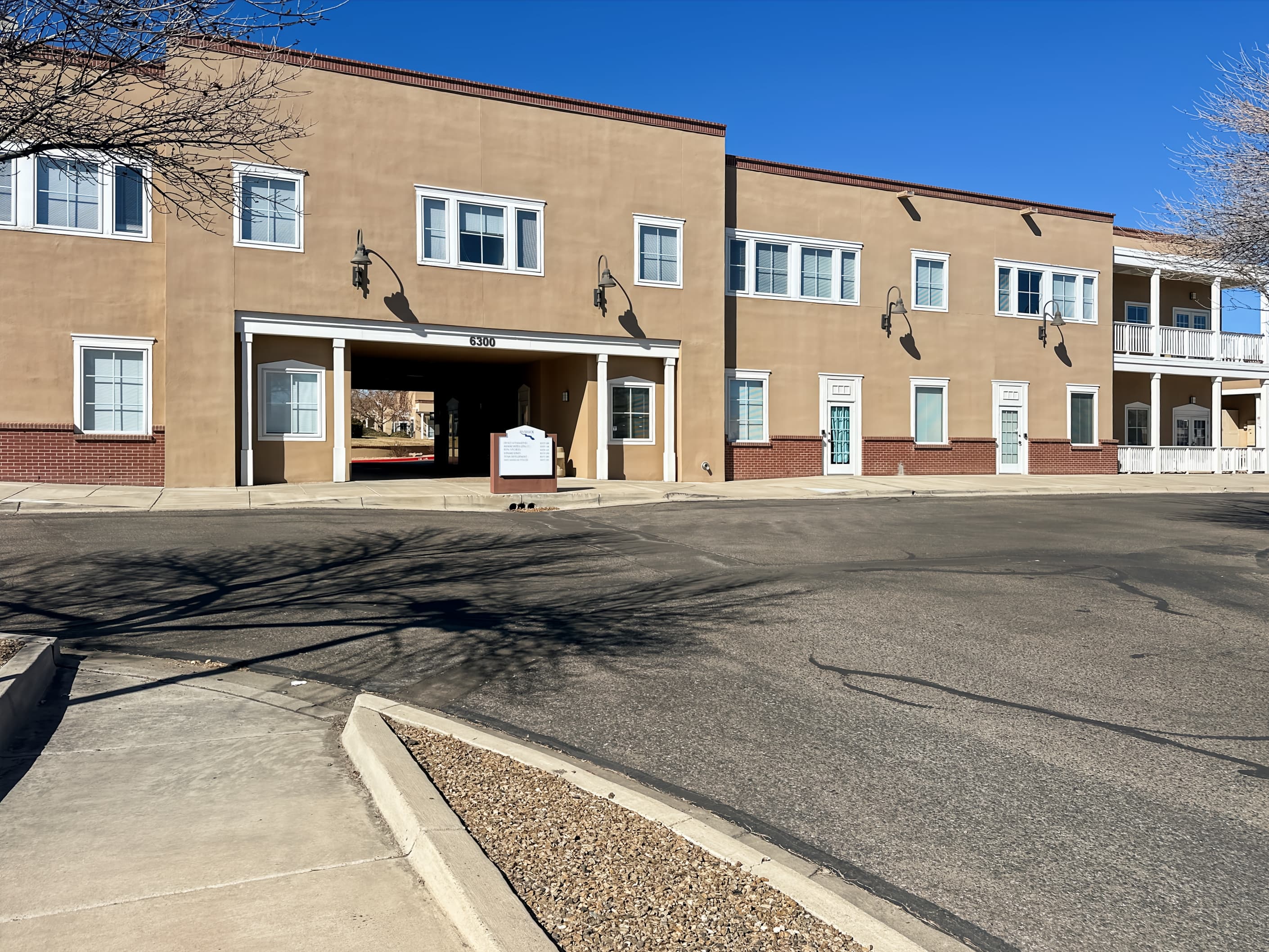 NM, Albuquerque - Riverside Plaza Ln image 10