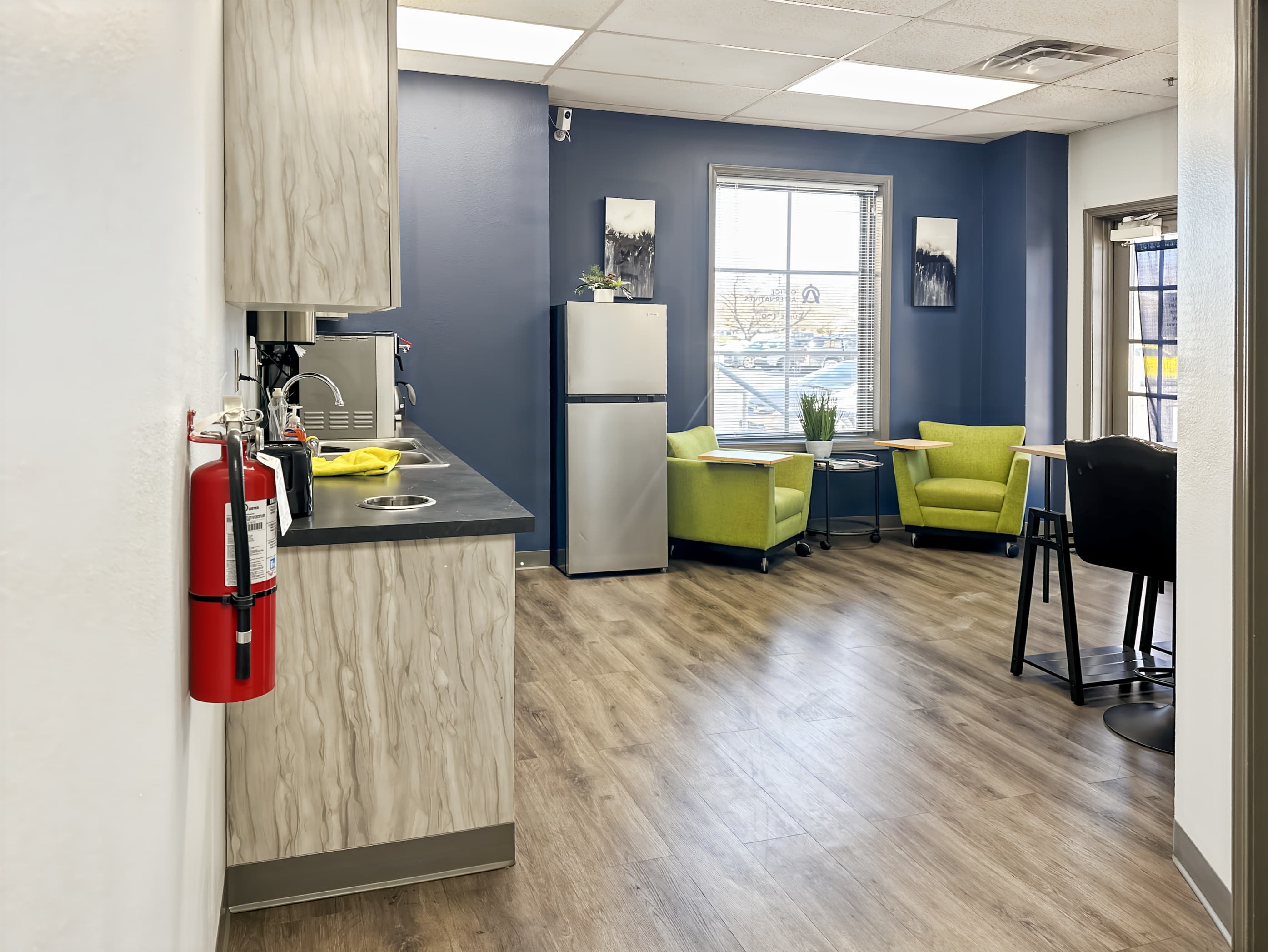 NM, Albuquerque - Riverside Plaza Ln image 4