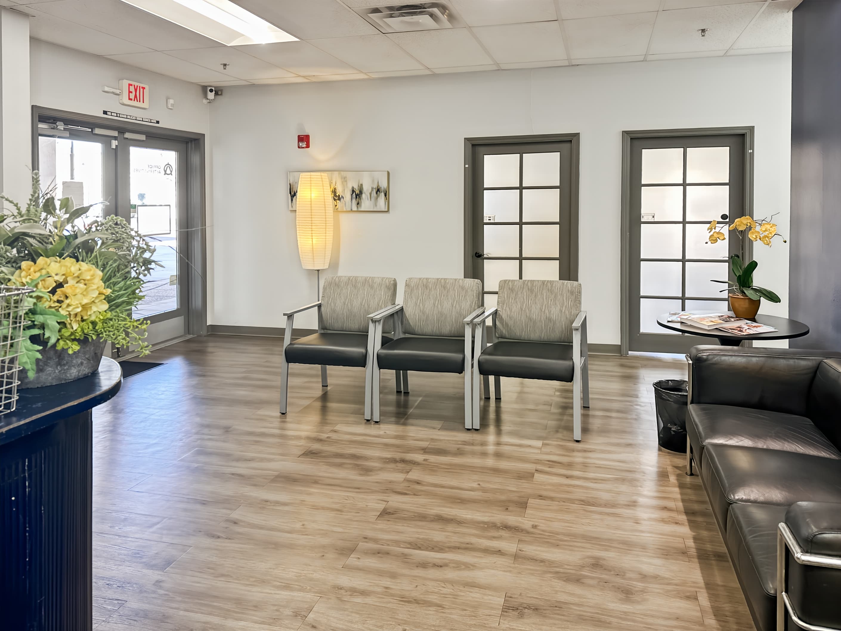 NM, Albuquerque - Riverside Plaza Ln image 9