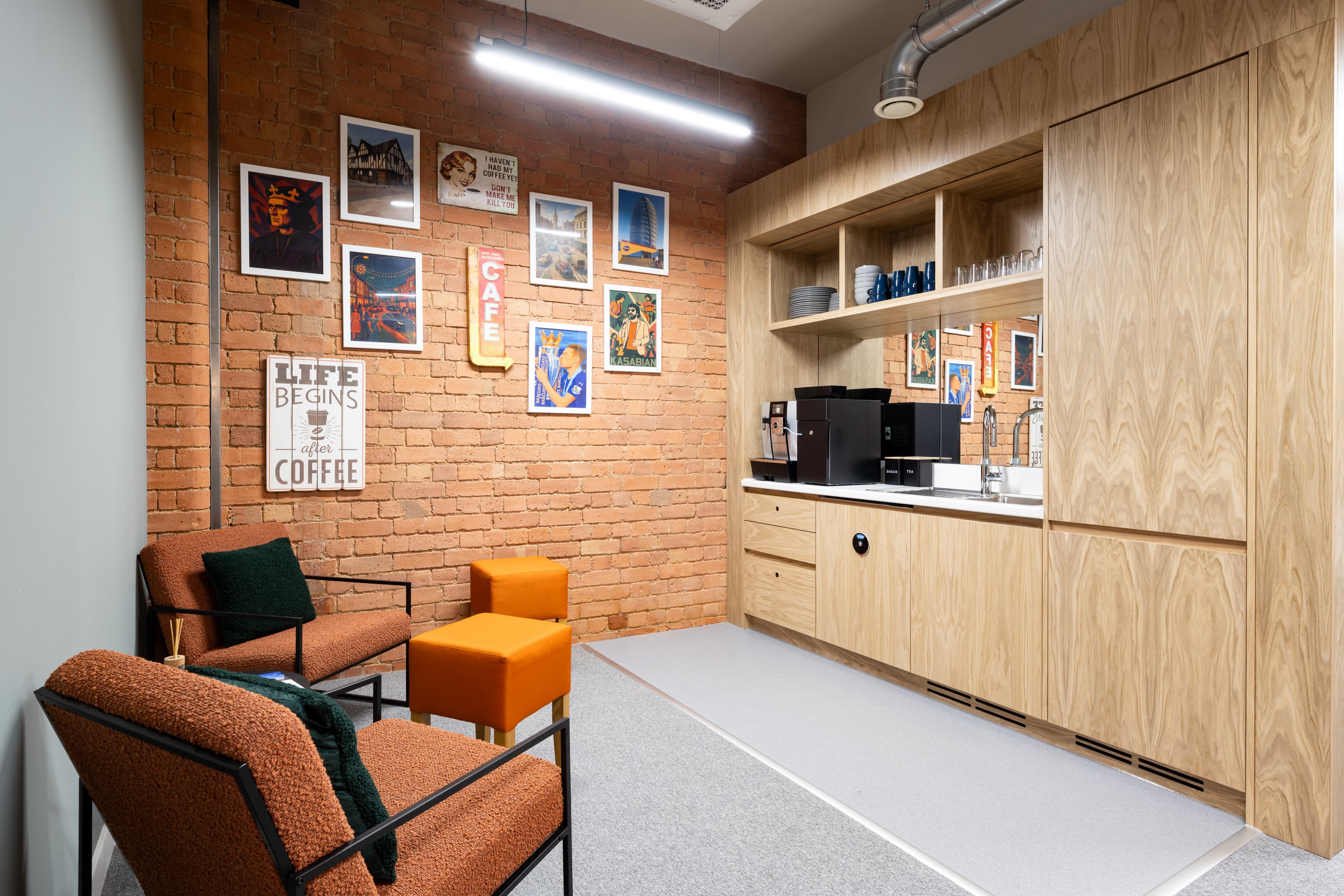 Leicester, Guildhall Lane image 3