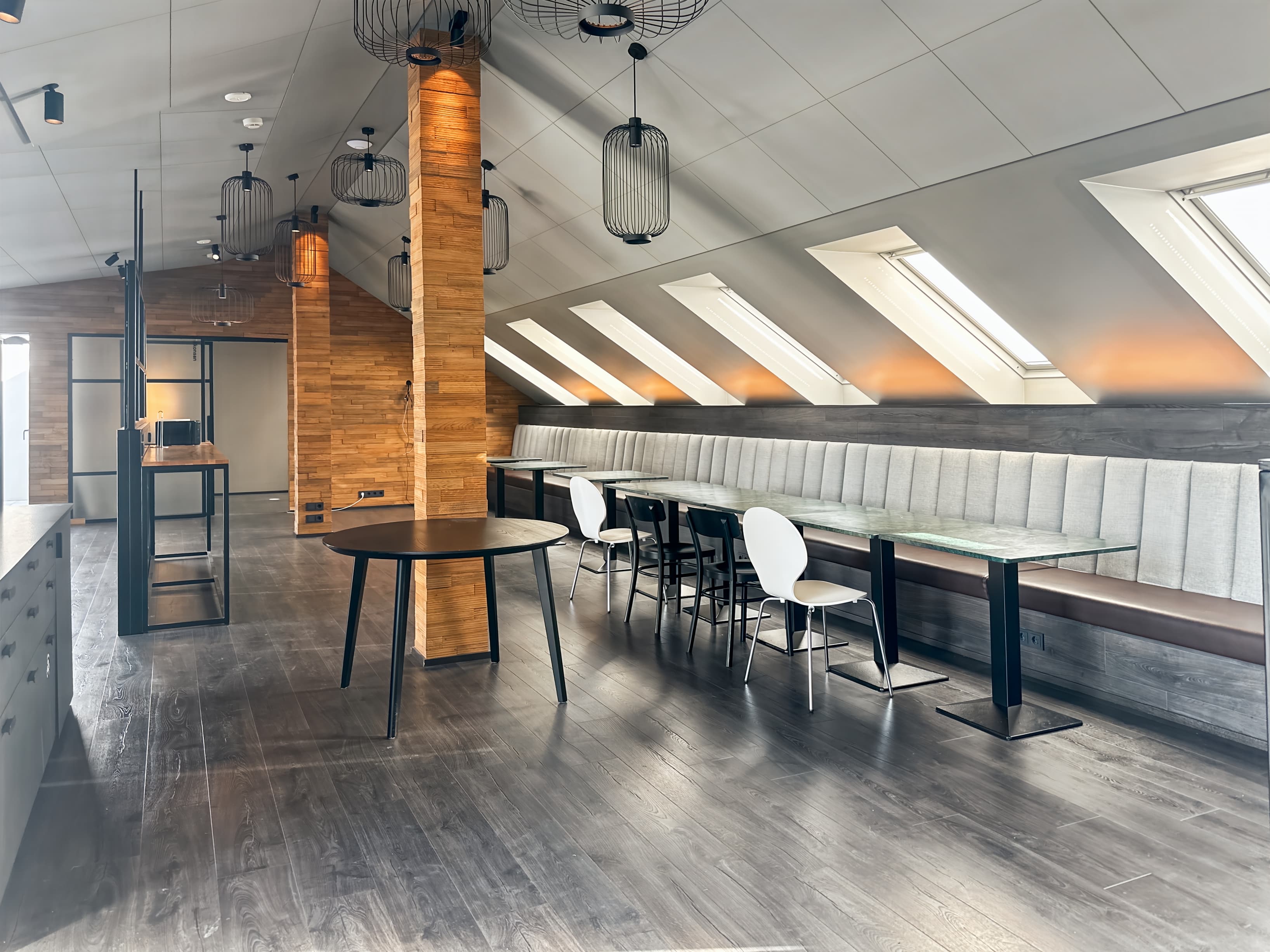 Reykjavik, B16 image 12 Reykjavik, B16 image 12