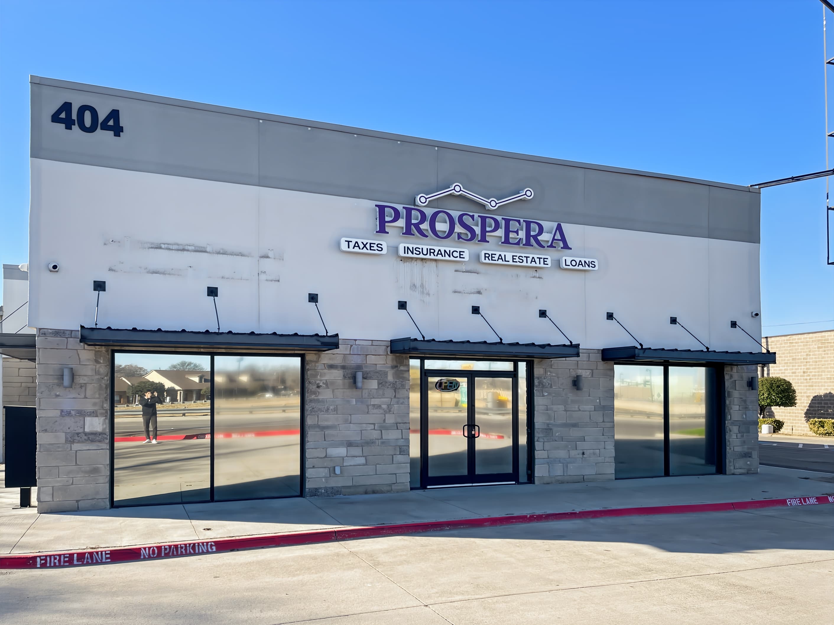 TX, Bedford - Airport Freeway image 6