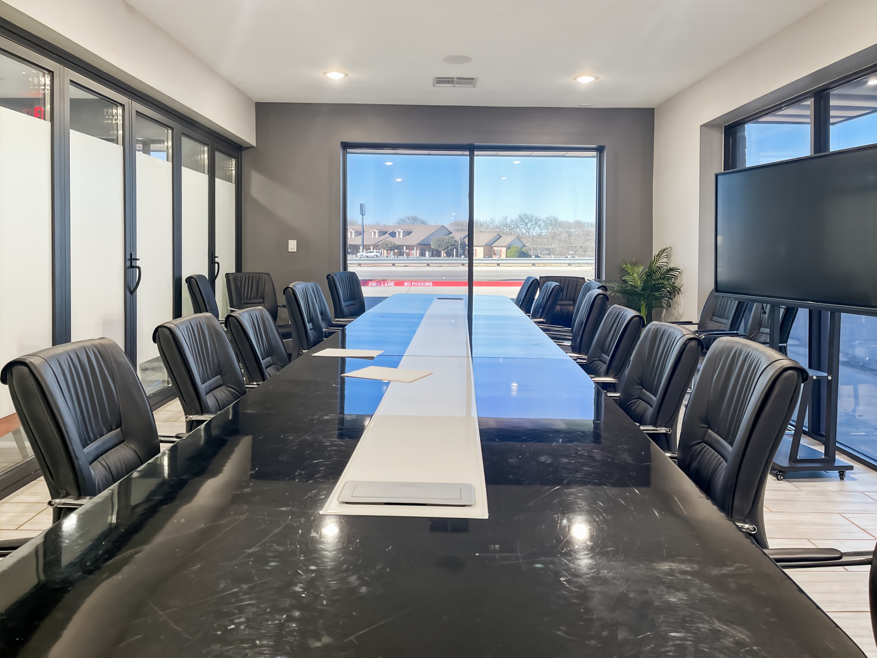 TX, Bedford - Airport Freeway image 8