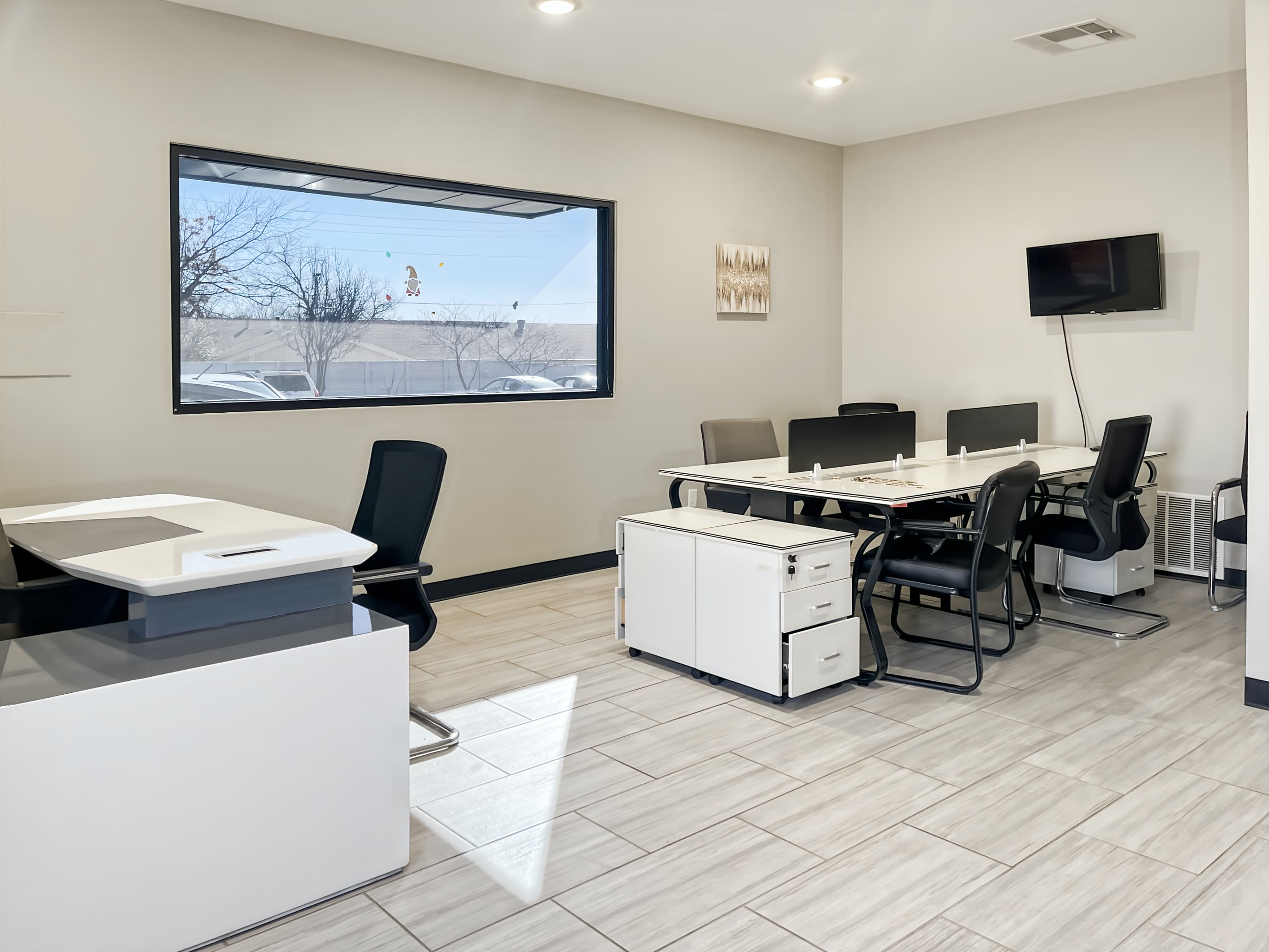 TX, Bedford - Airport Freeway image 1