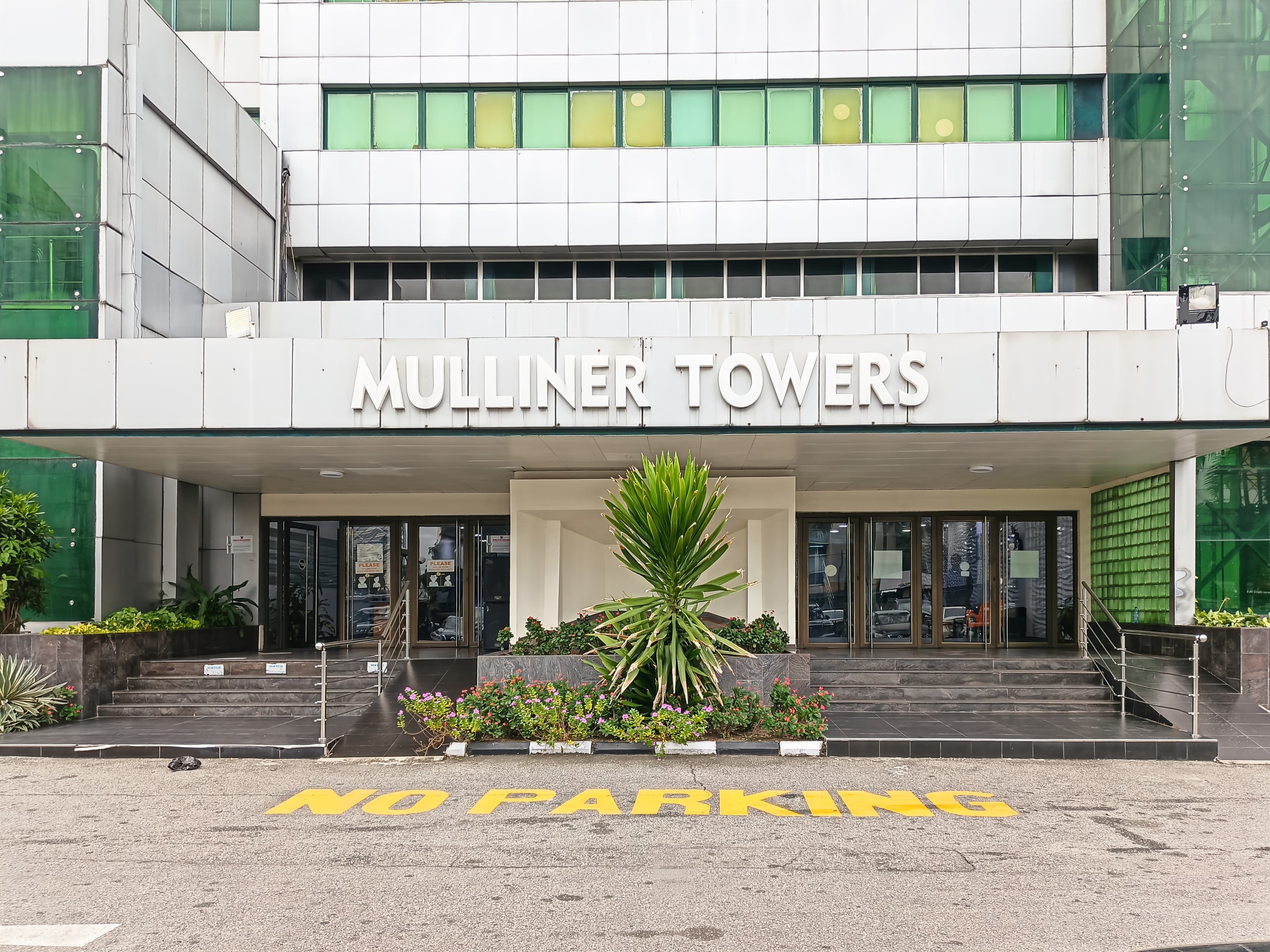 Lagos, Mulliner Towers 2 image 9