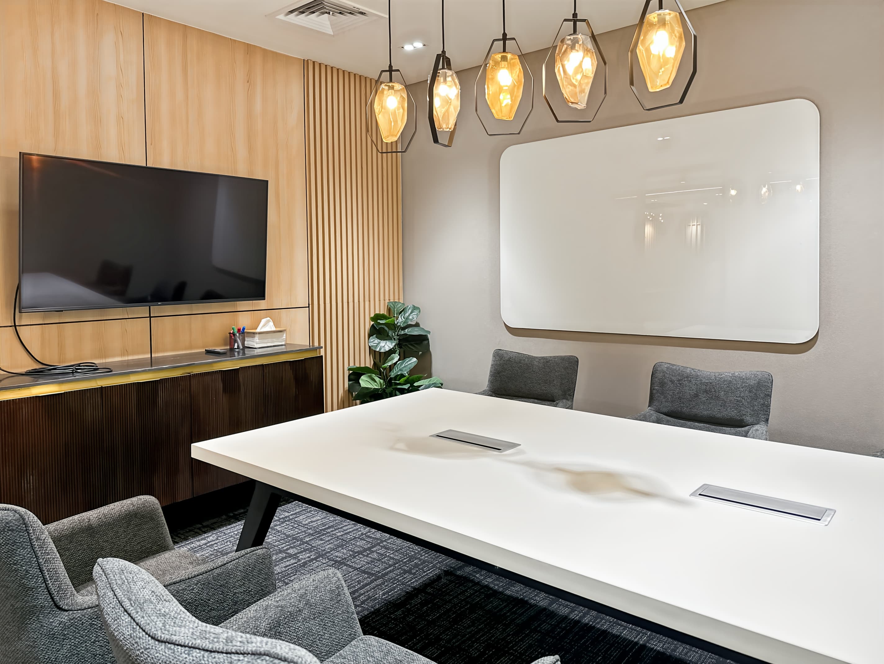 Quezon City, One Vertis Plaza image 2