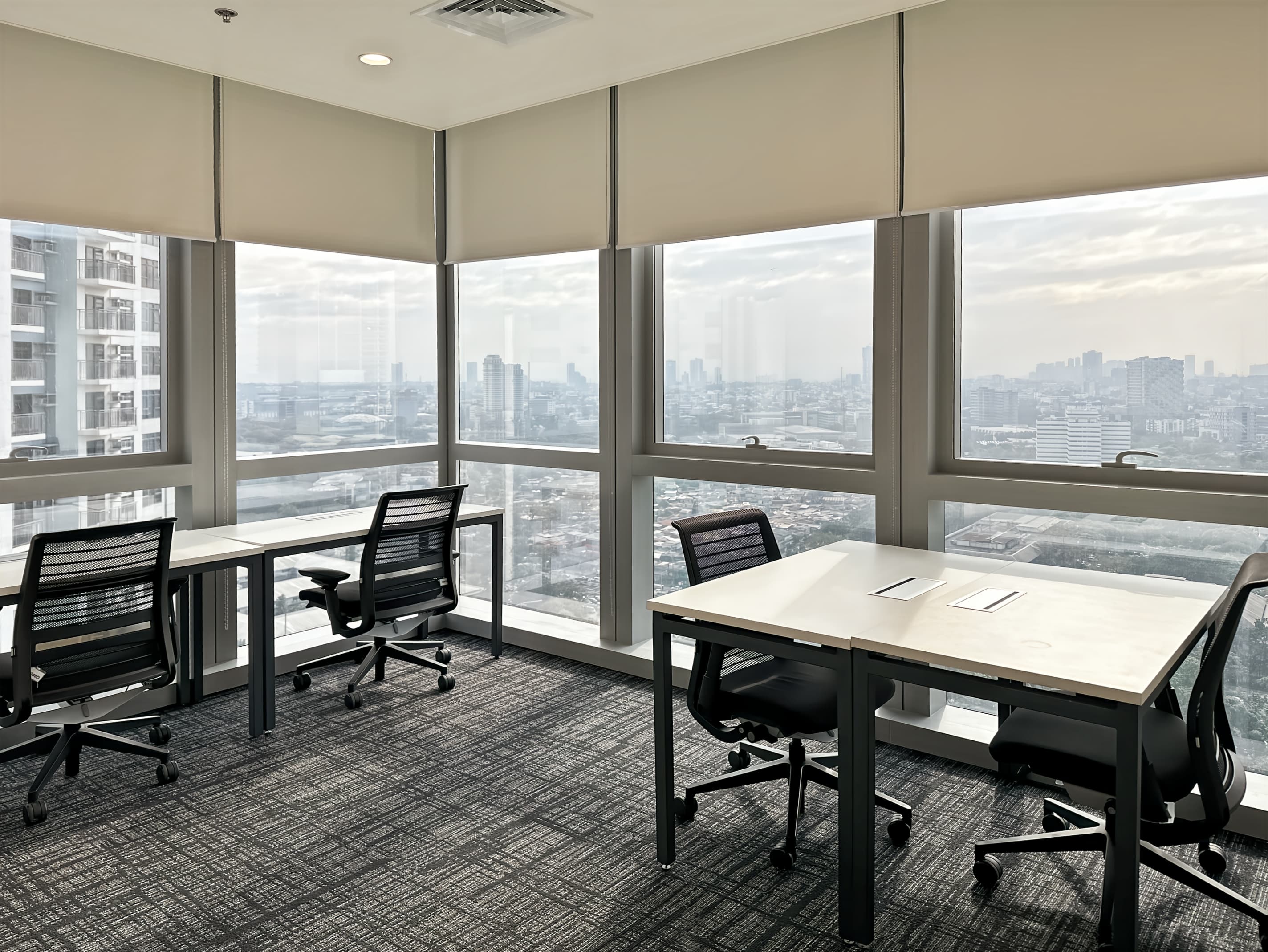 Quezon City, One Vertis Plaza image 1