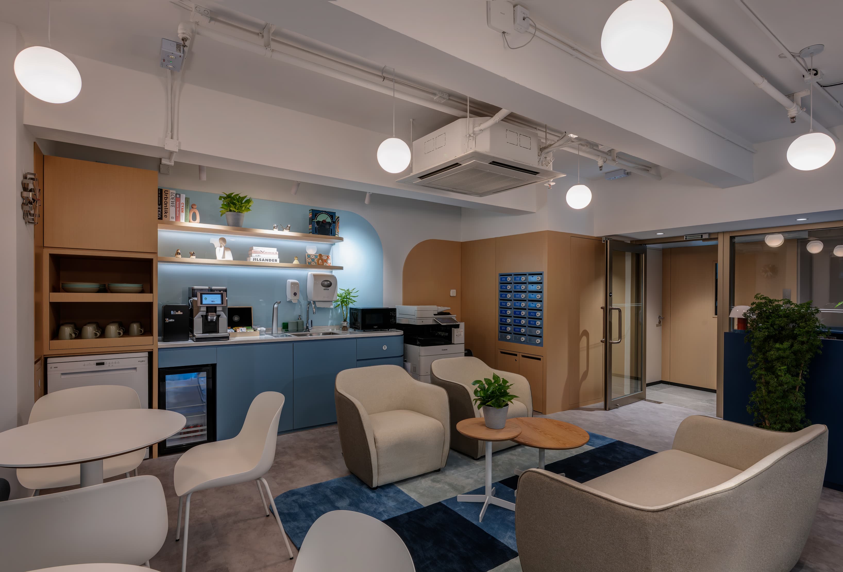 Hong Kong, The Voeux image 1