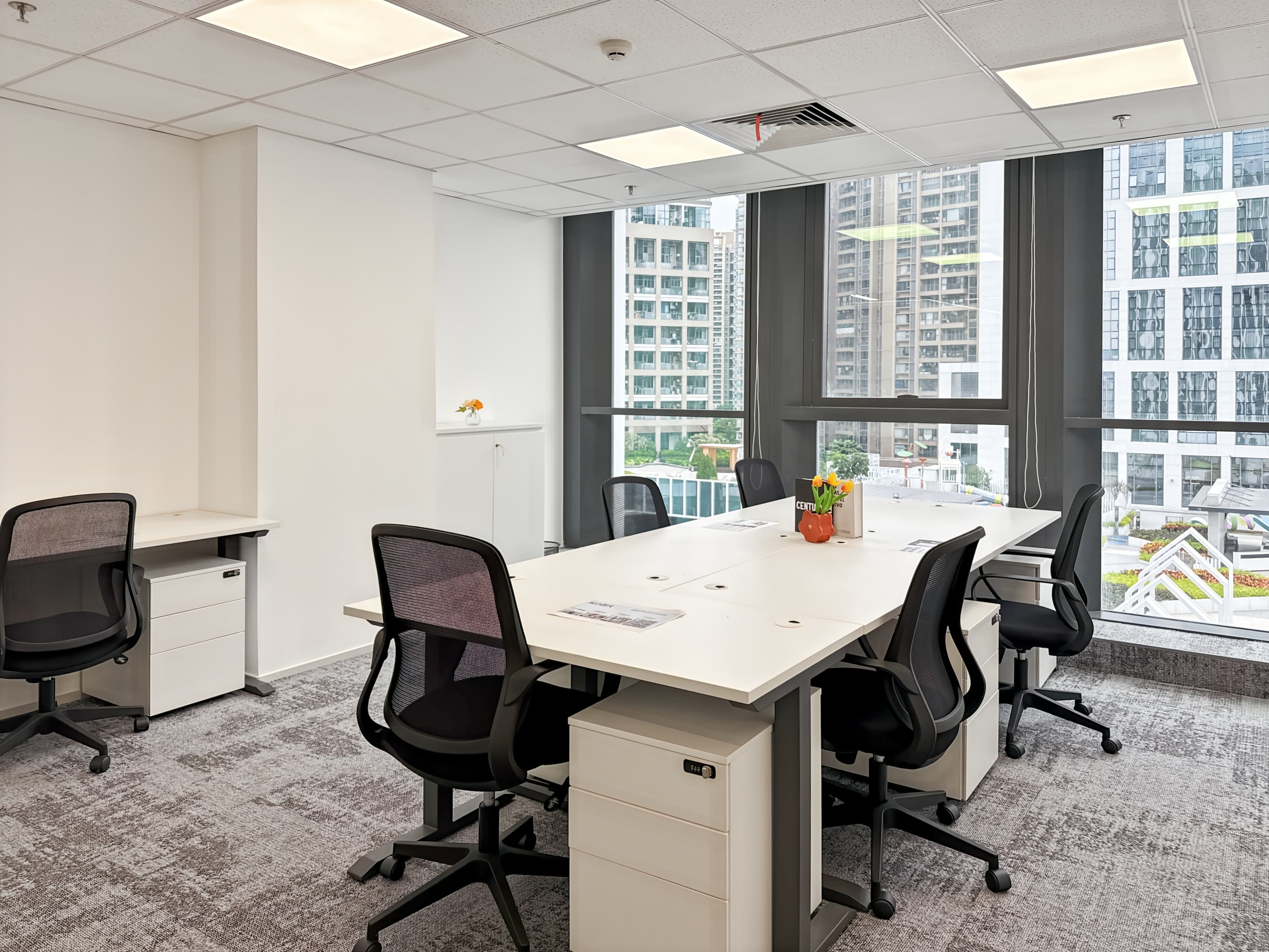 Zhongshan, Golden Eagle Building image 3