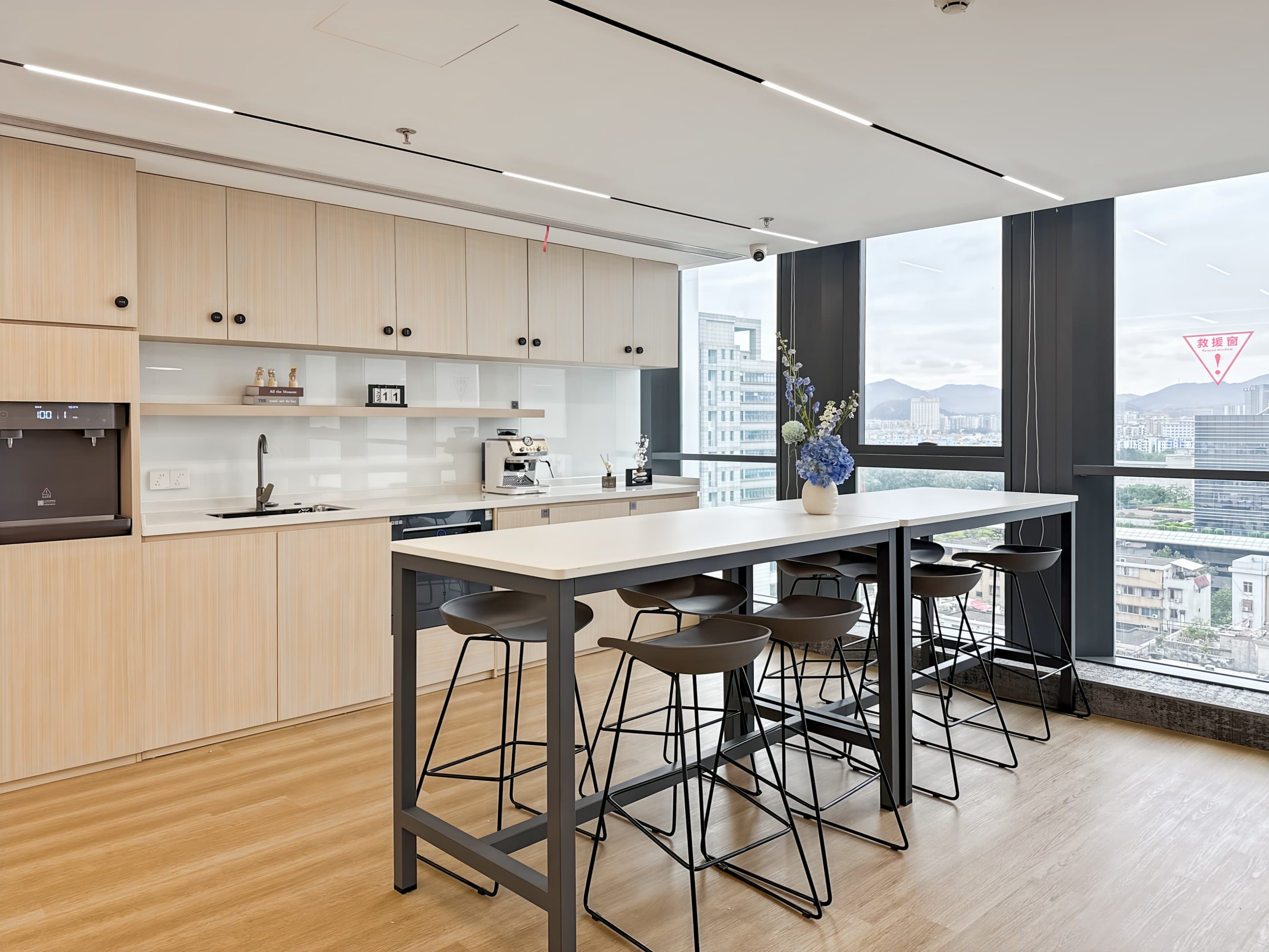 Zhongshan, Golden Eagle Building image 2