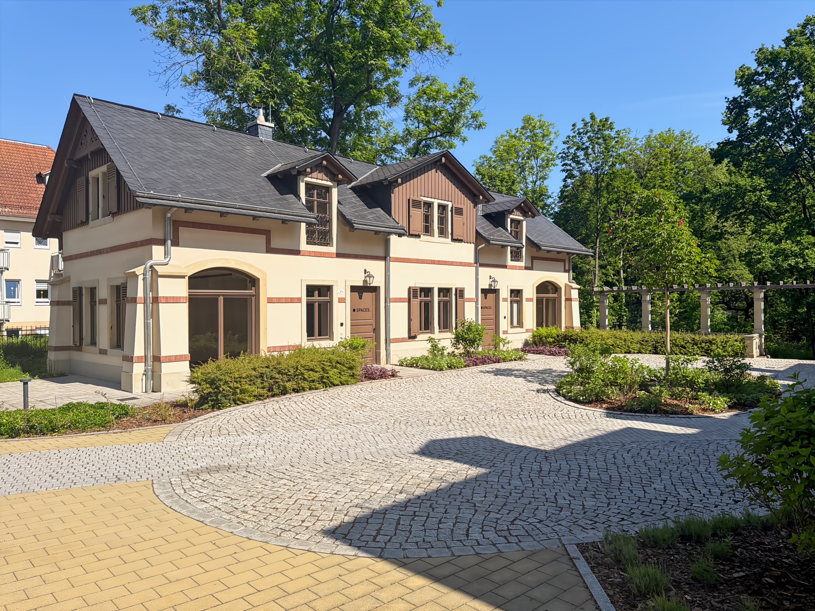 DRESDEN, Villa Erlwein image 2