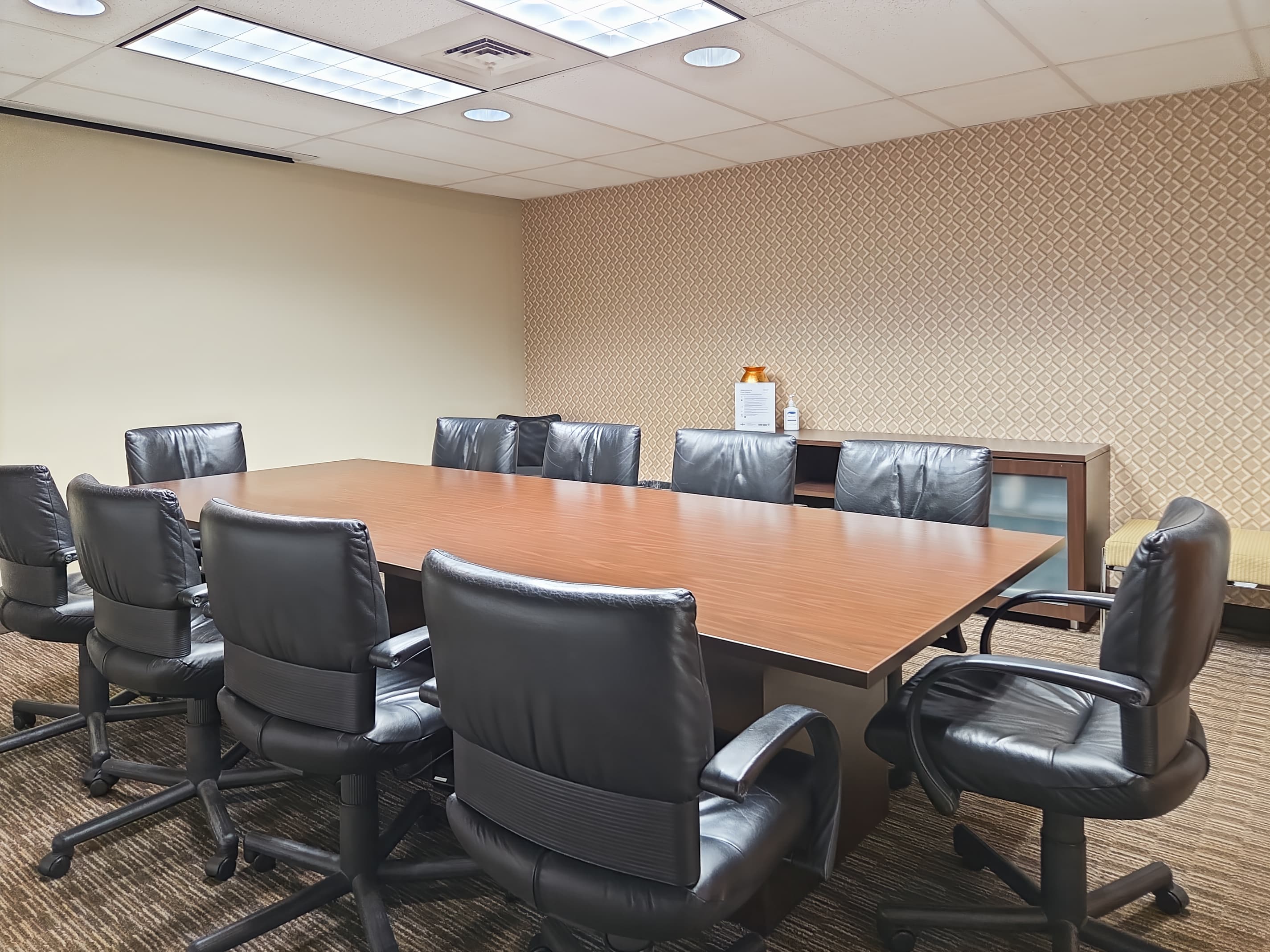 CT, East Berlin - East Berlin image 9