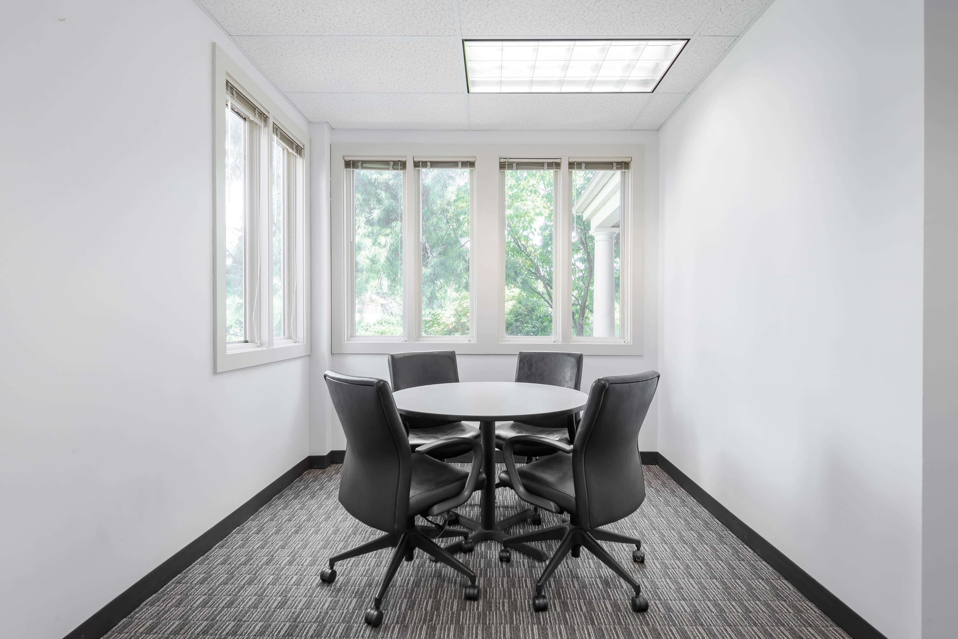 CT, East Berlin - East Berlin image 1