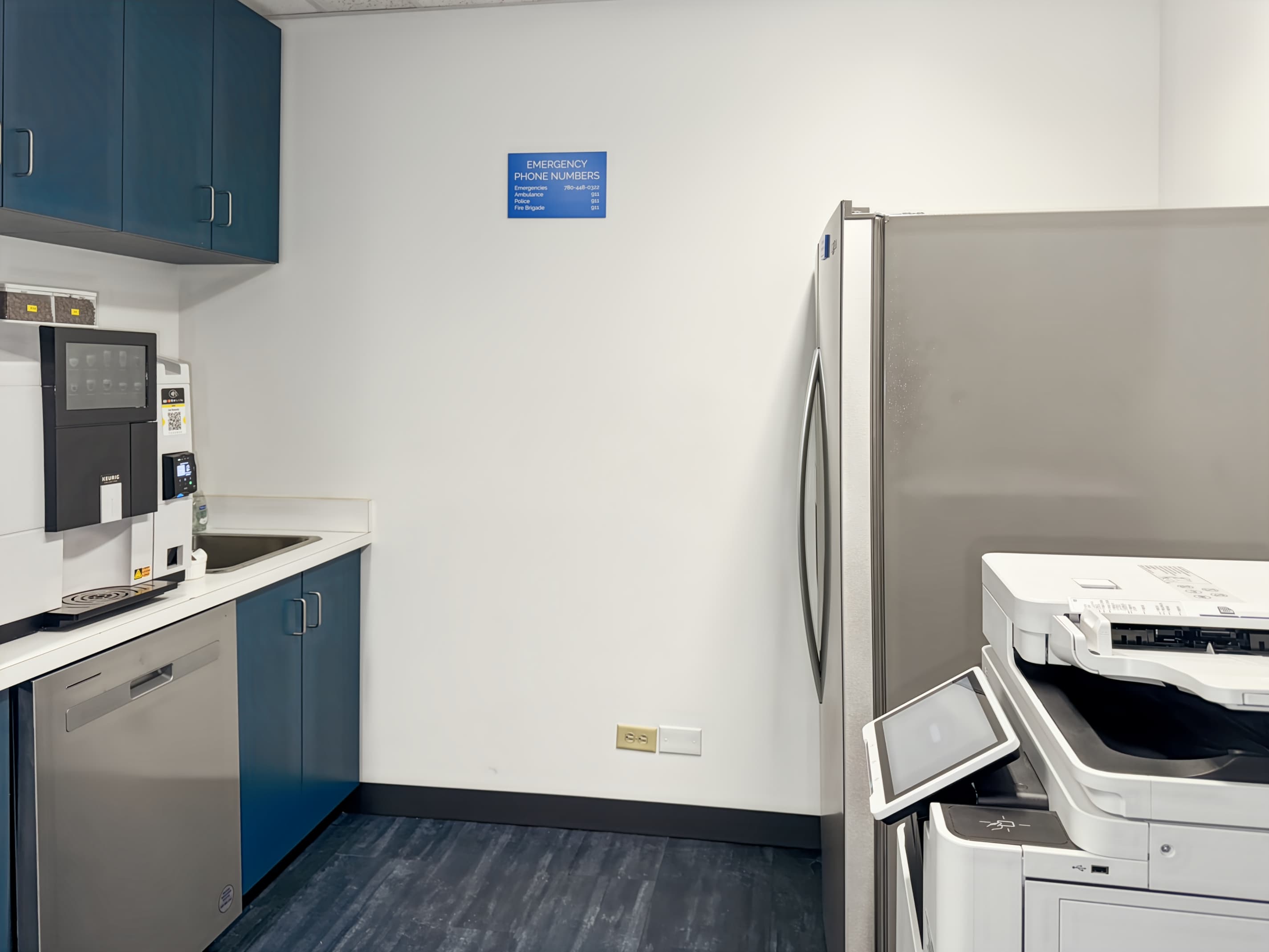 AB, Edmonton - 98 Avenue image 1 AB, Edmonton - 98 Avenue image 1