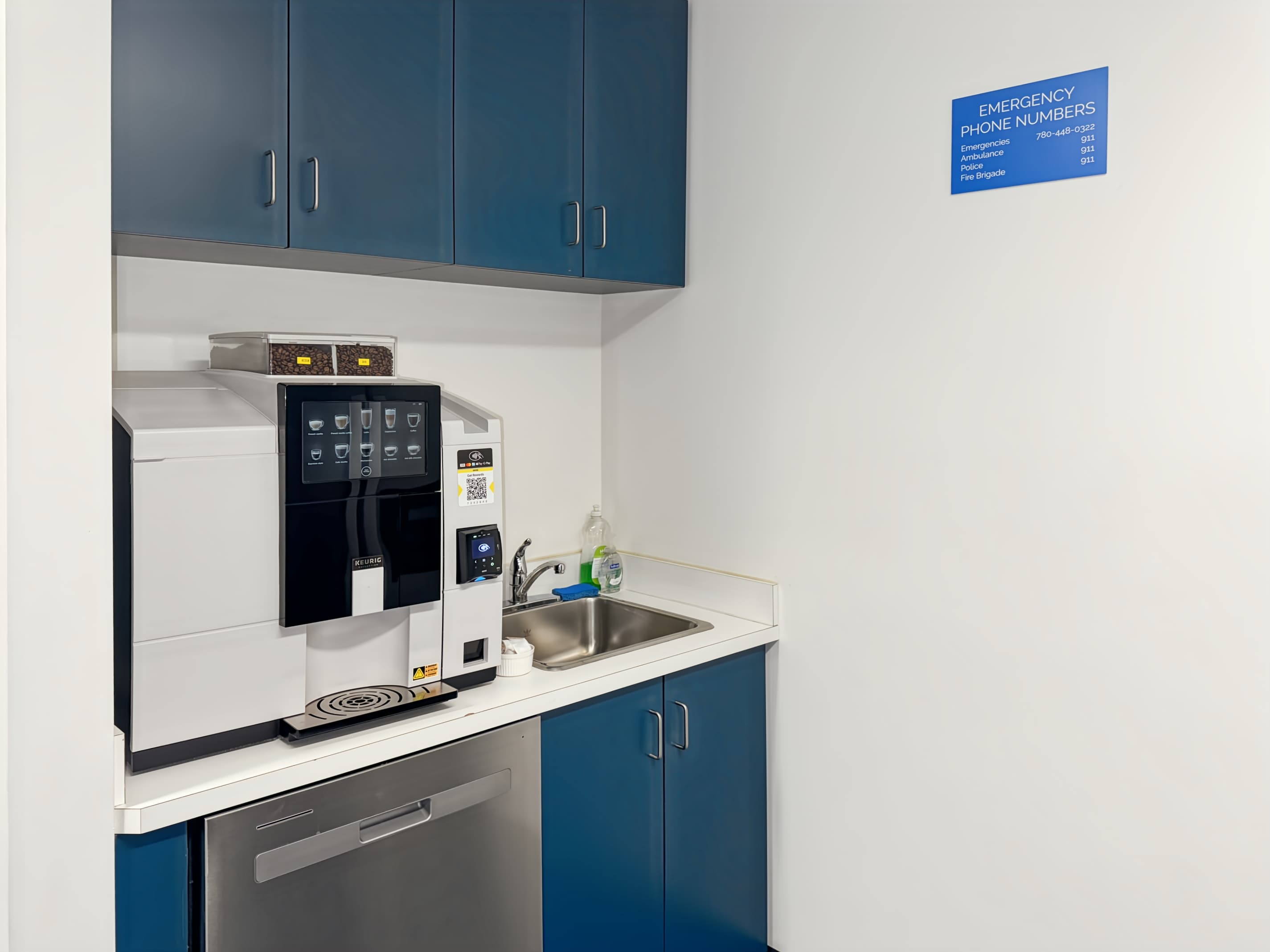 AB, Edmonton - 98 Avenue image 2 AB, Edmonton - 98 Avenue image 2