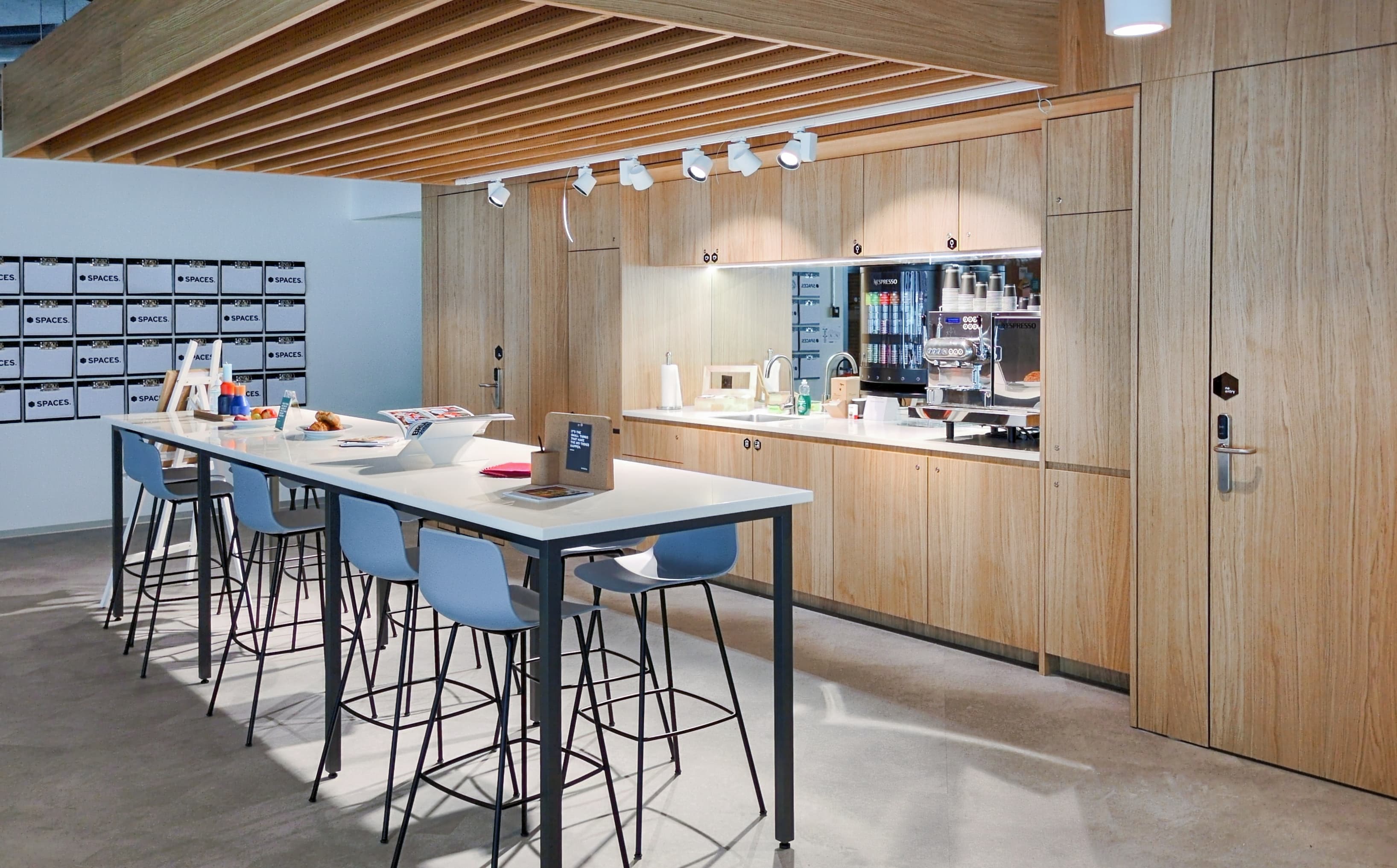 GENEVA, Quartier de l'Étang image 9